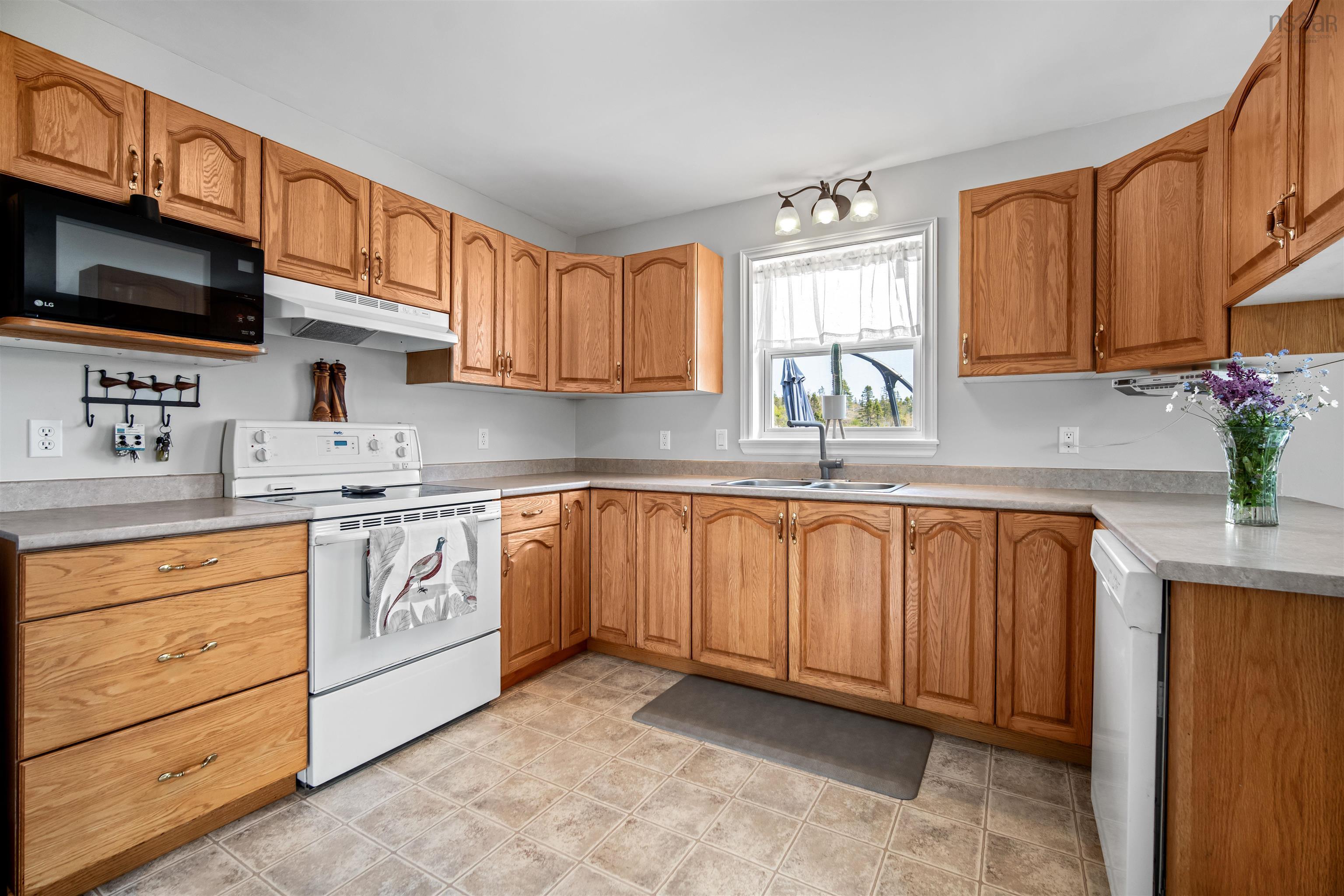 $574,900.00: 6786 Prospect Road, West Dover
