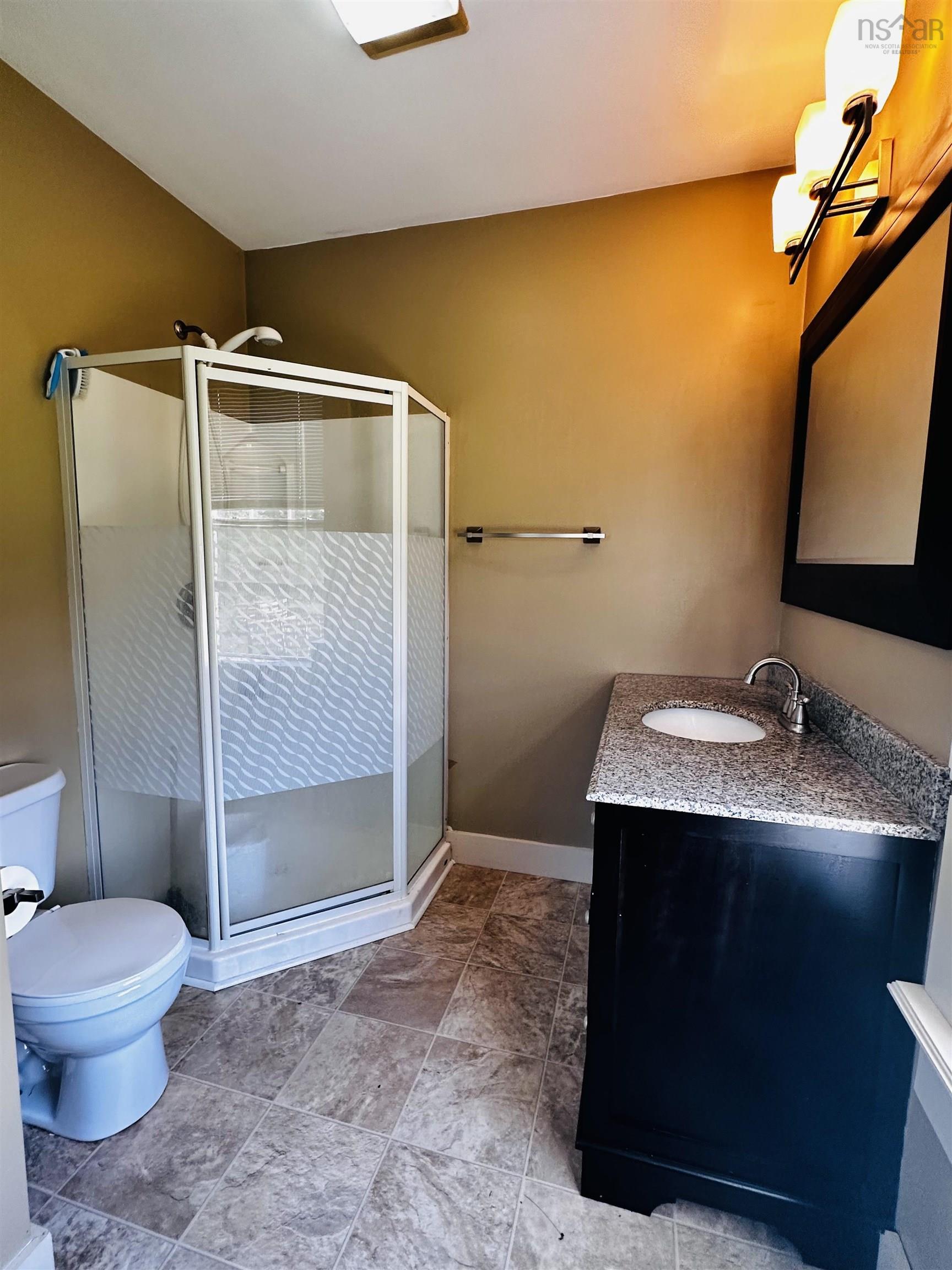 $499,999.00: 1663 Highway 3, East Pubnico