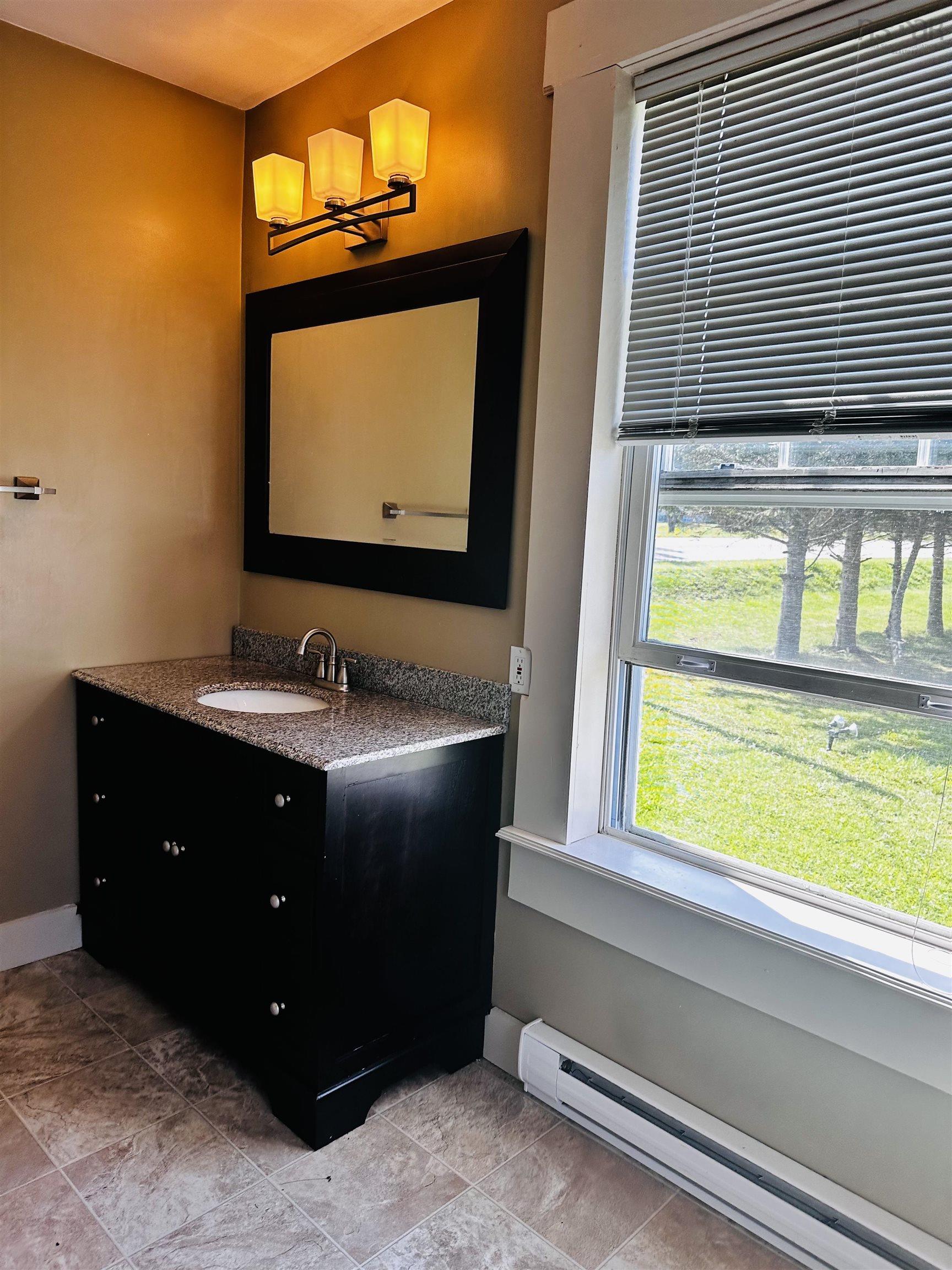 $499,999.00: 1663 Highway 3, East Pubnico