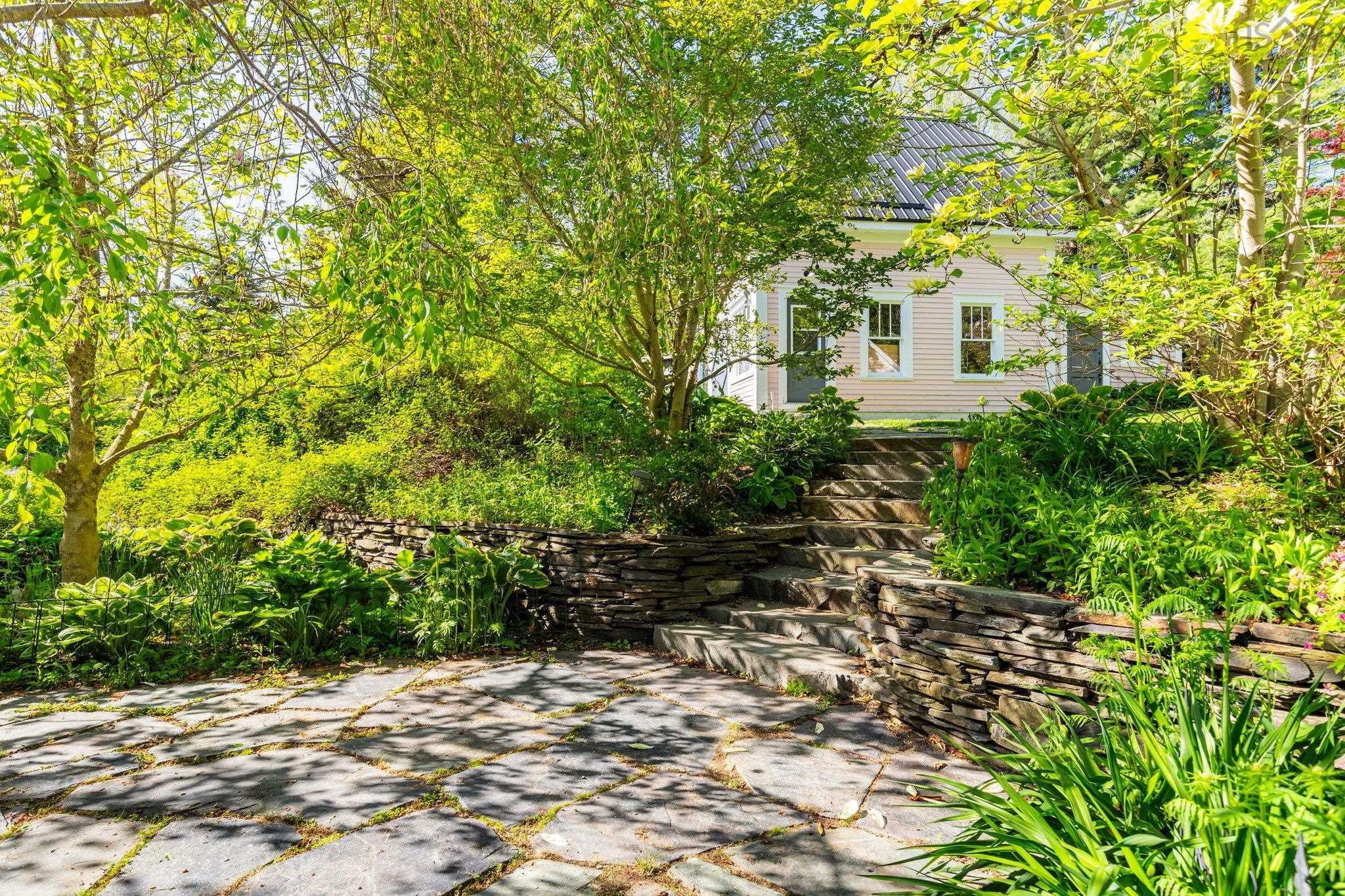 $1,199,000.00: 20 Wilkies Cove Road, Middle Lahave