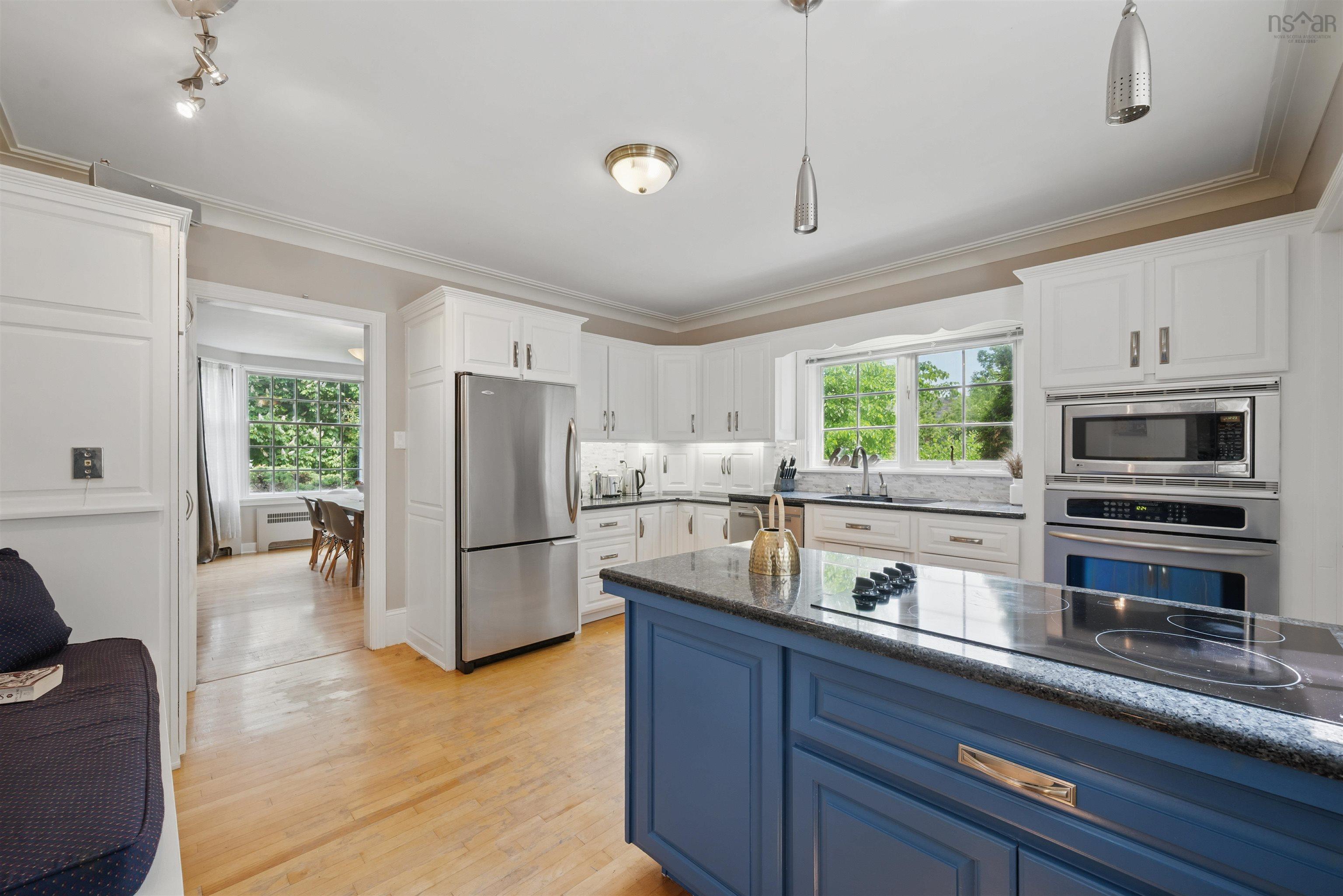 $649,900.00: 496 Albert Street, Windsor