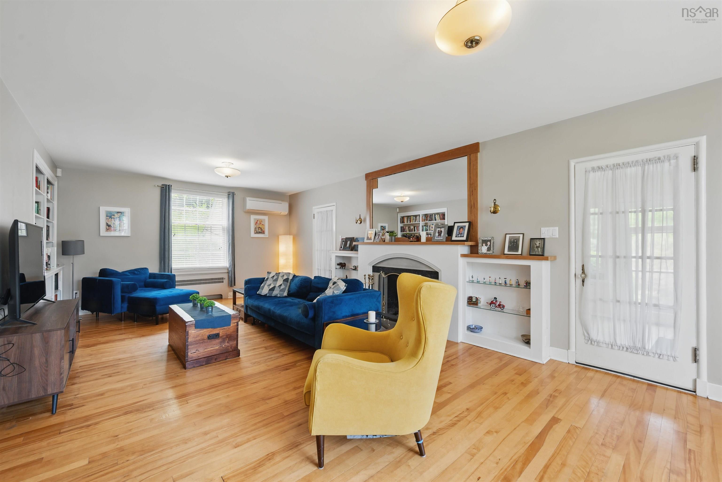 $649,900.00: 496 Albert Street, Windsor