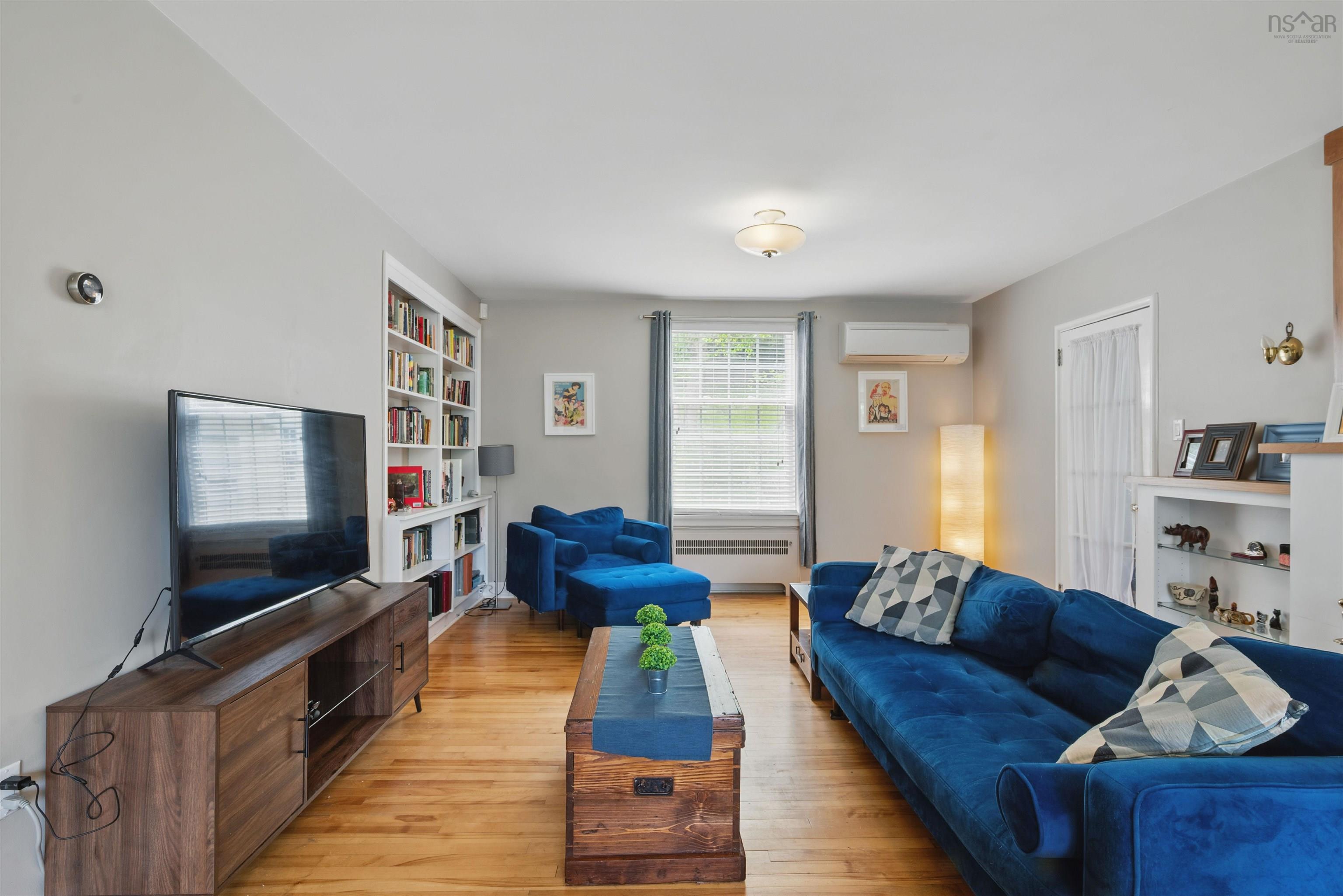 $649,900.00: 496 Albert Street, Windsor