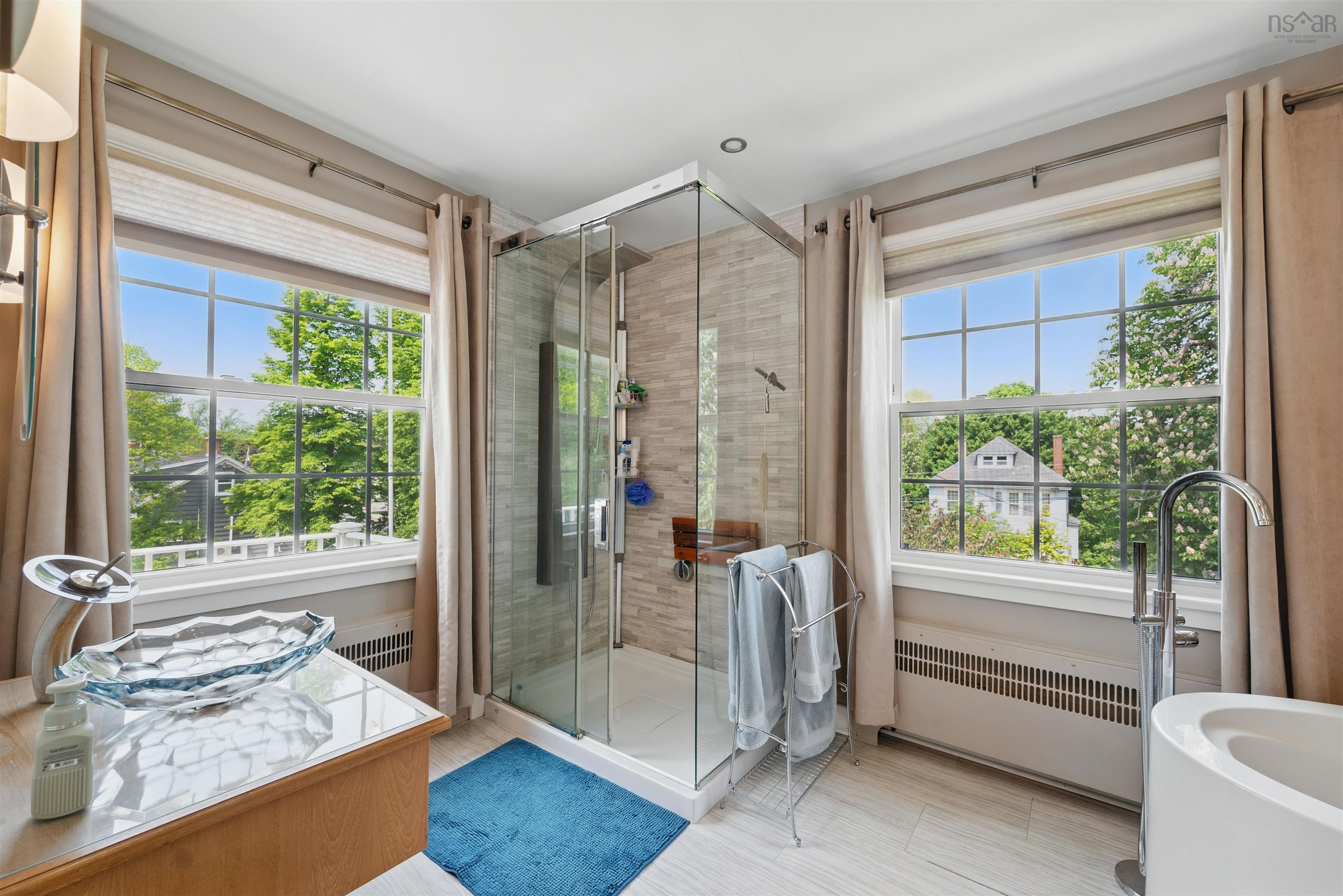 $649,900.00: 496 Albert Street, Windsor