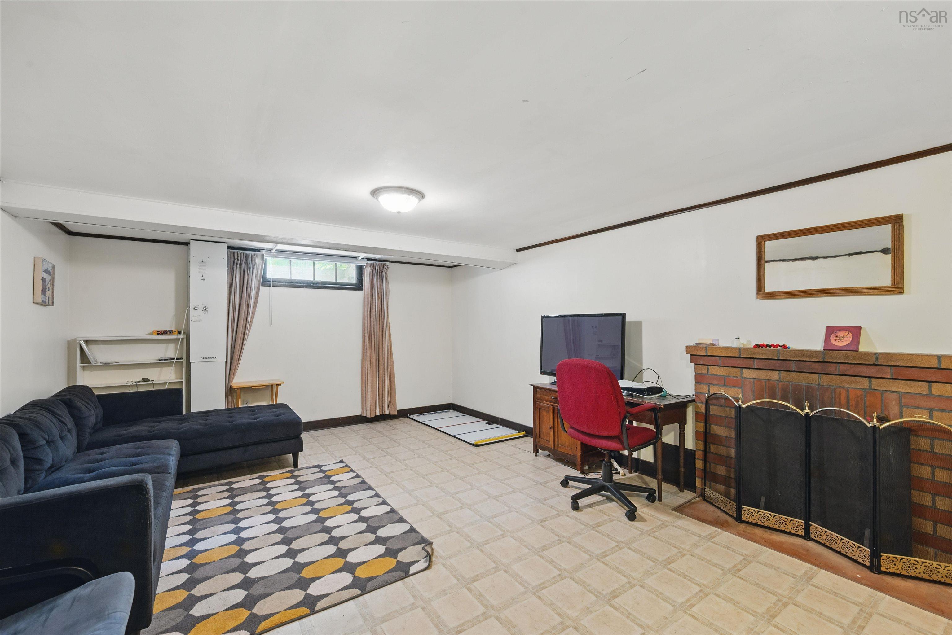 $649,900.00: 496 Albert Street, Windsor