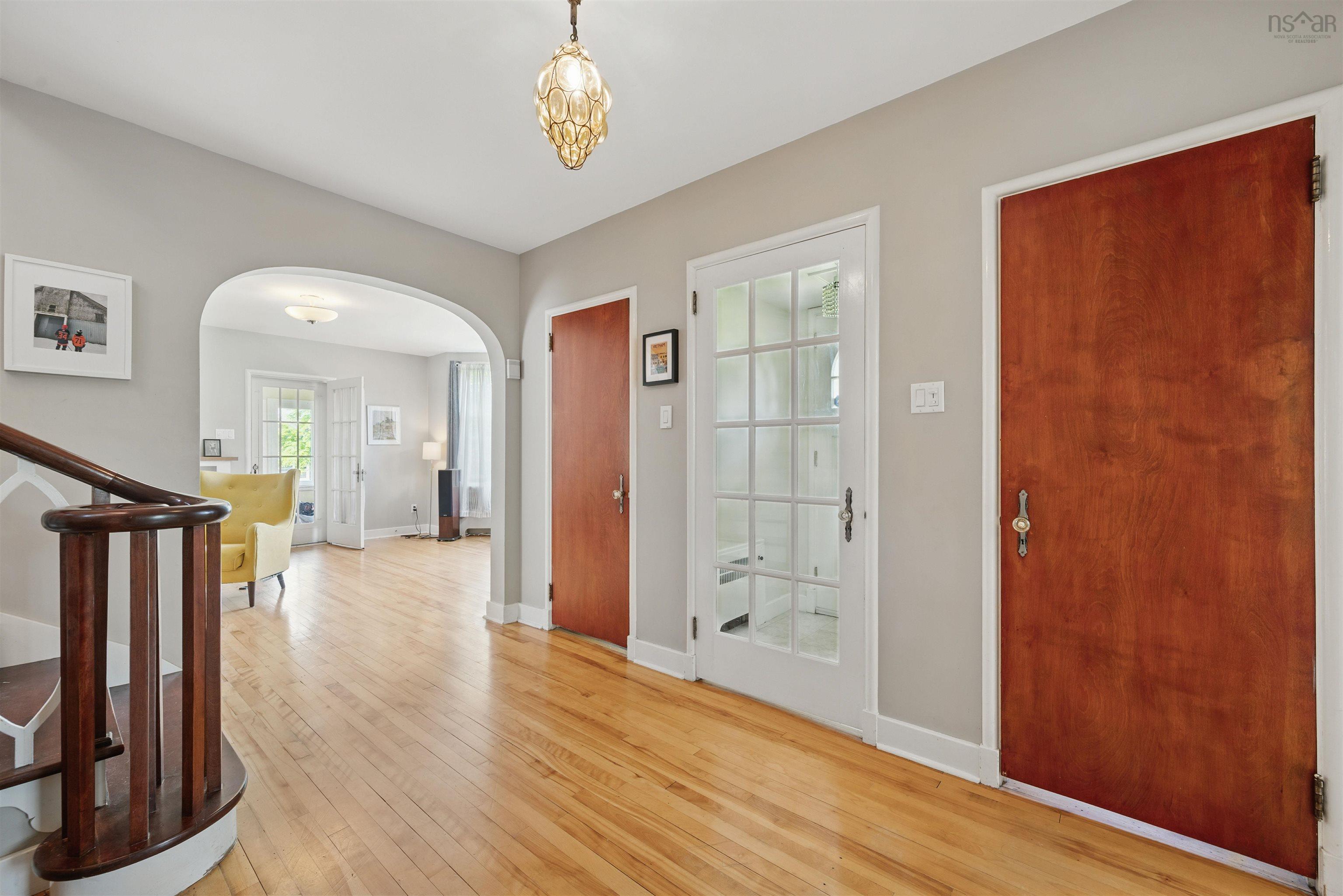 $649,900.00: 496 Albert Street, Windsor
