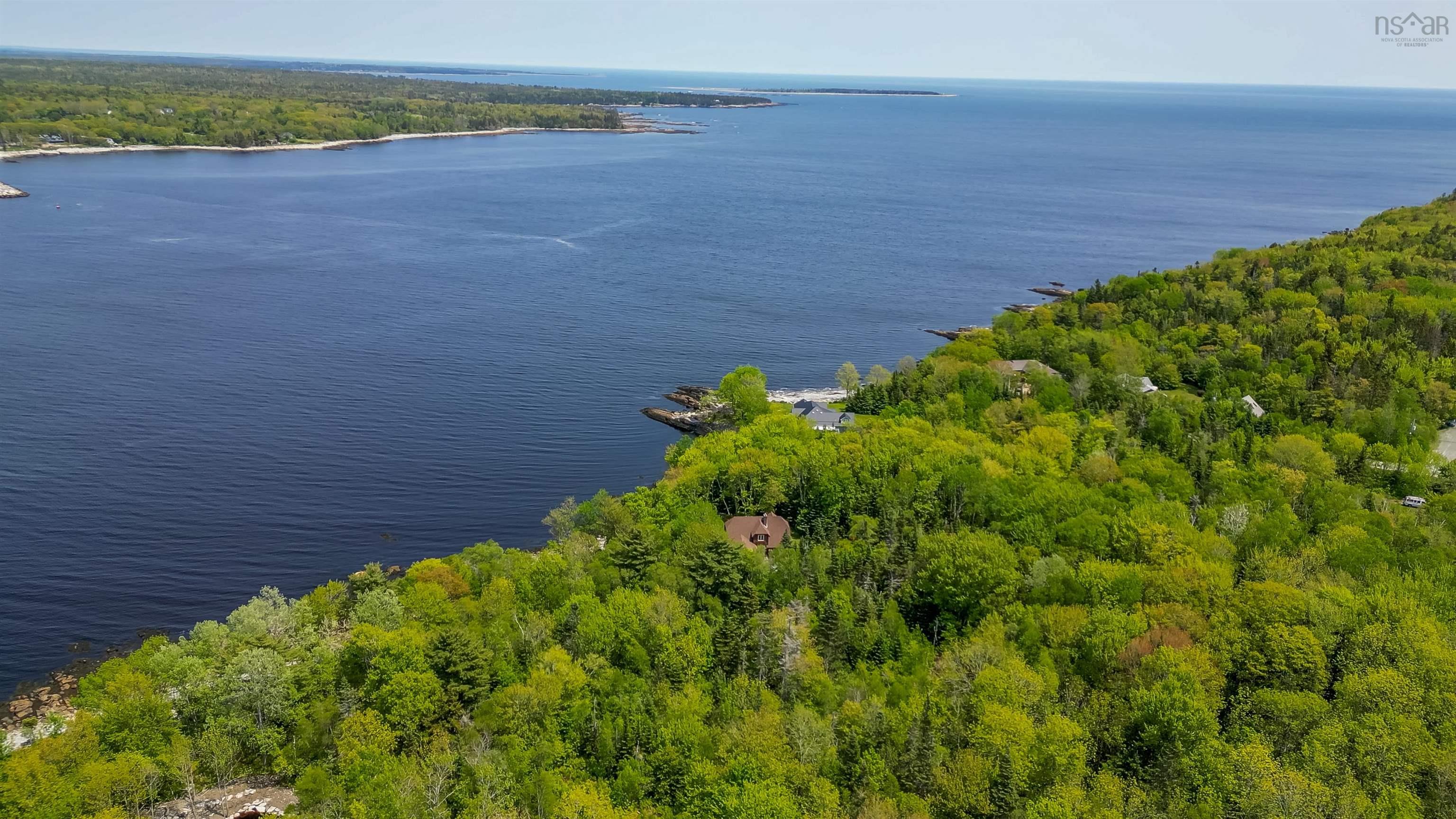 $829,000.00: 65 Shore Road, Mount Pleasant