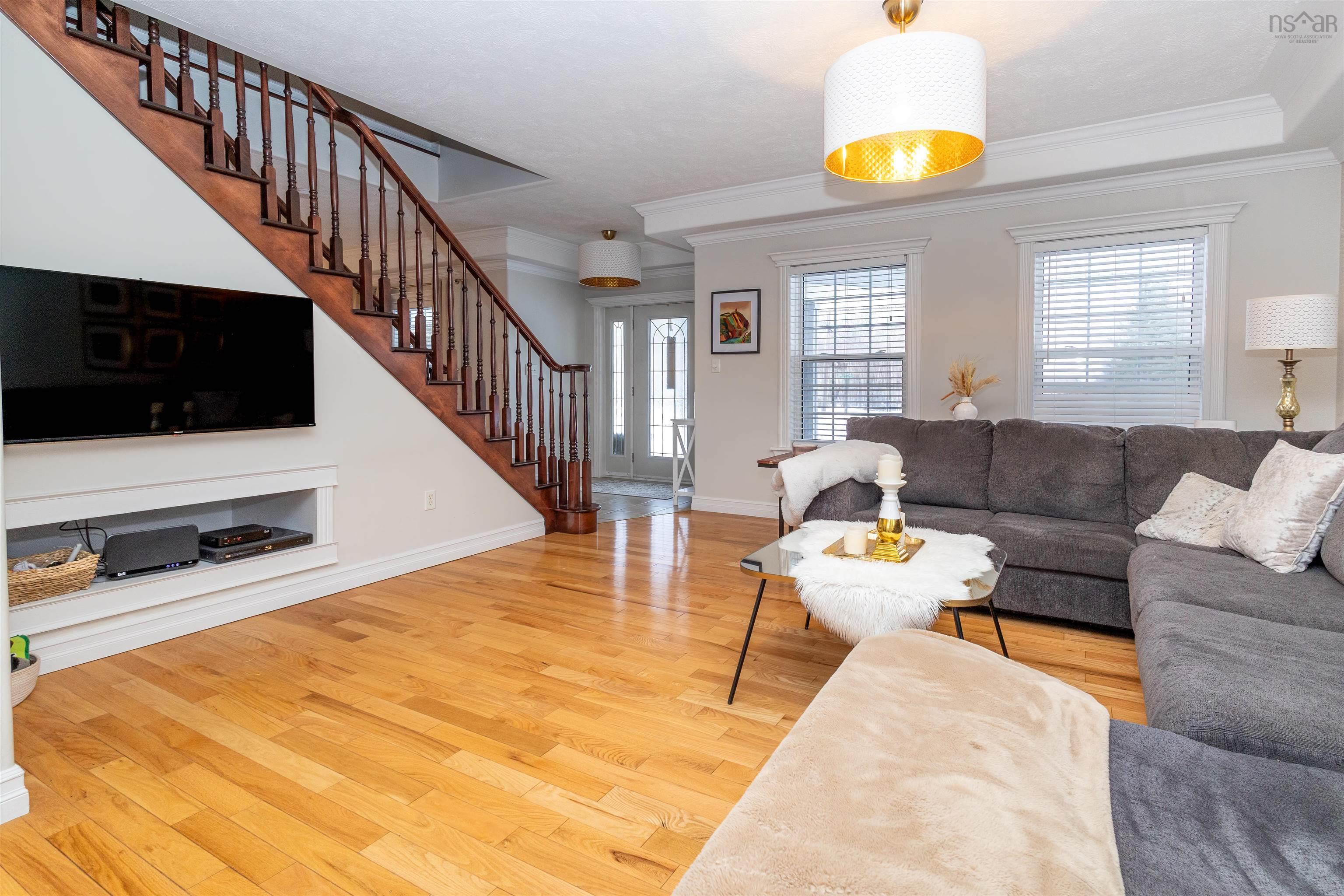 $789,000.00: 7 Delta Drive, Howie Centre