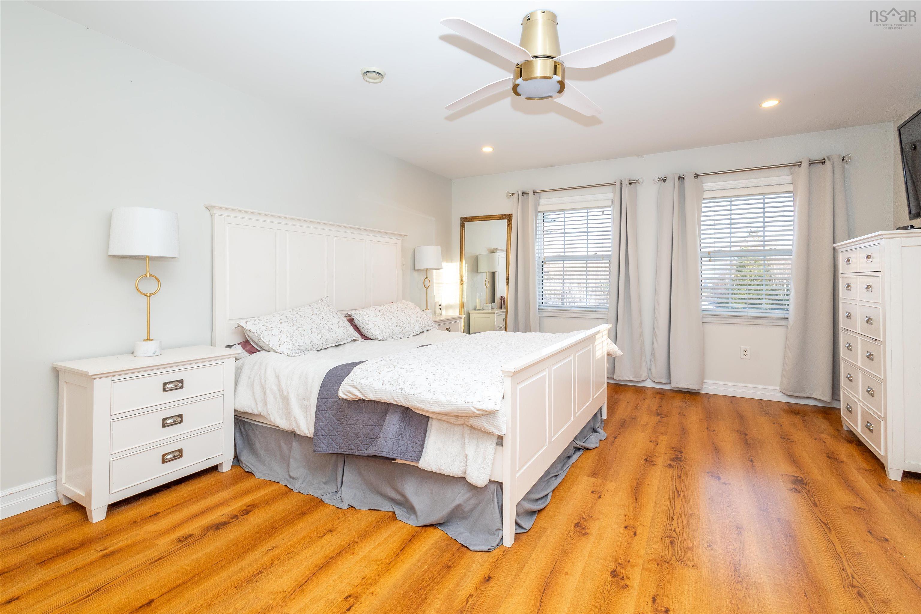 $789,000.00: 7 Delta Drive, Howie Centre