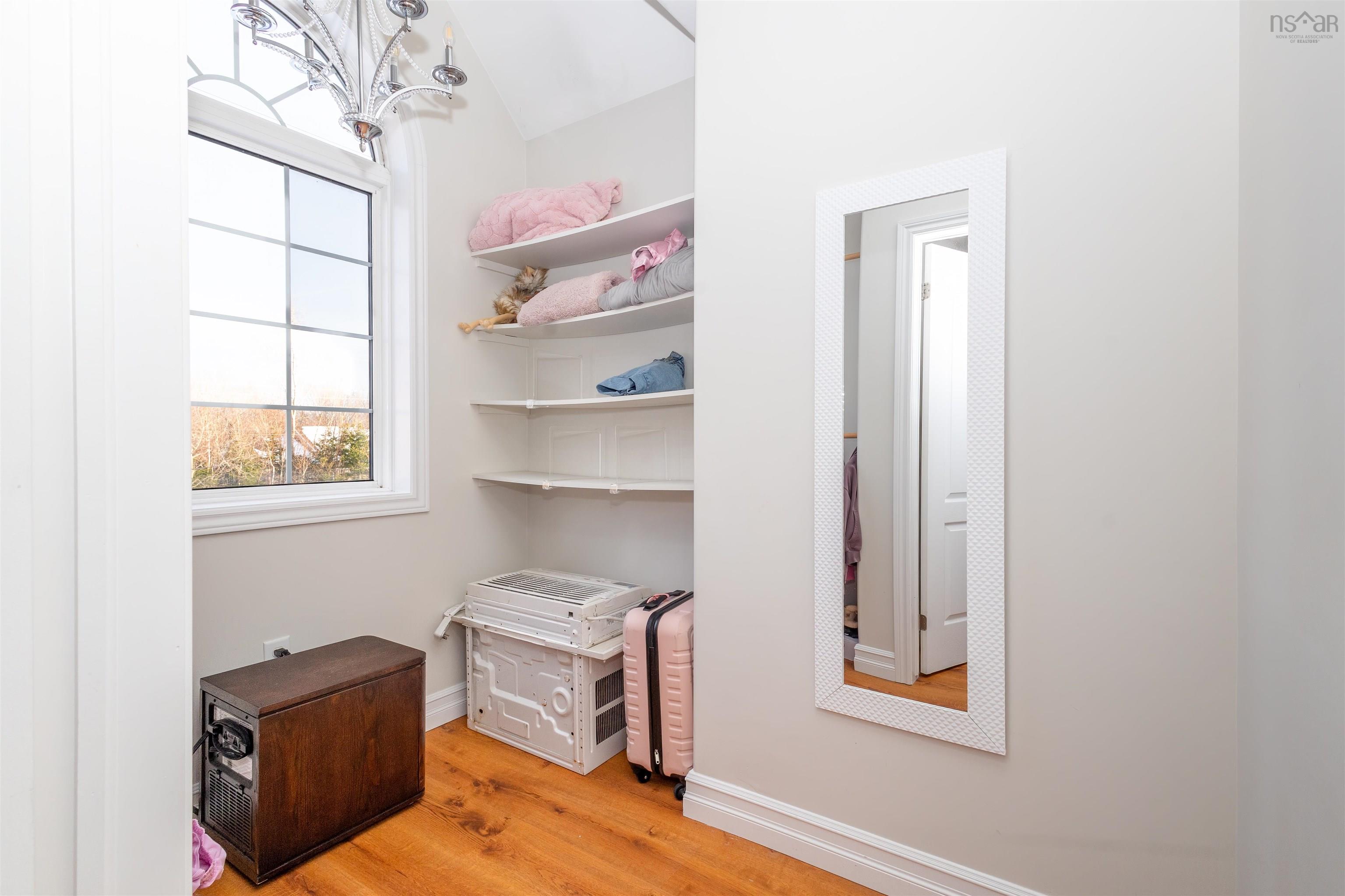 $789,000.00: 7 Delta Drive, Howie Centre