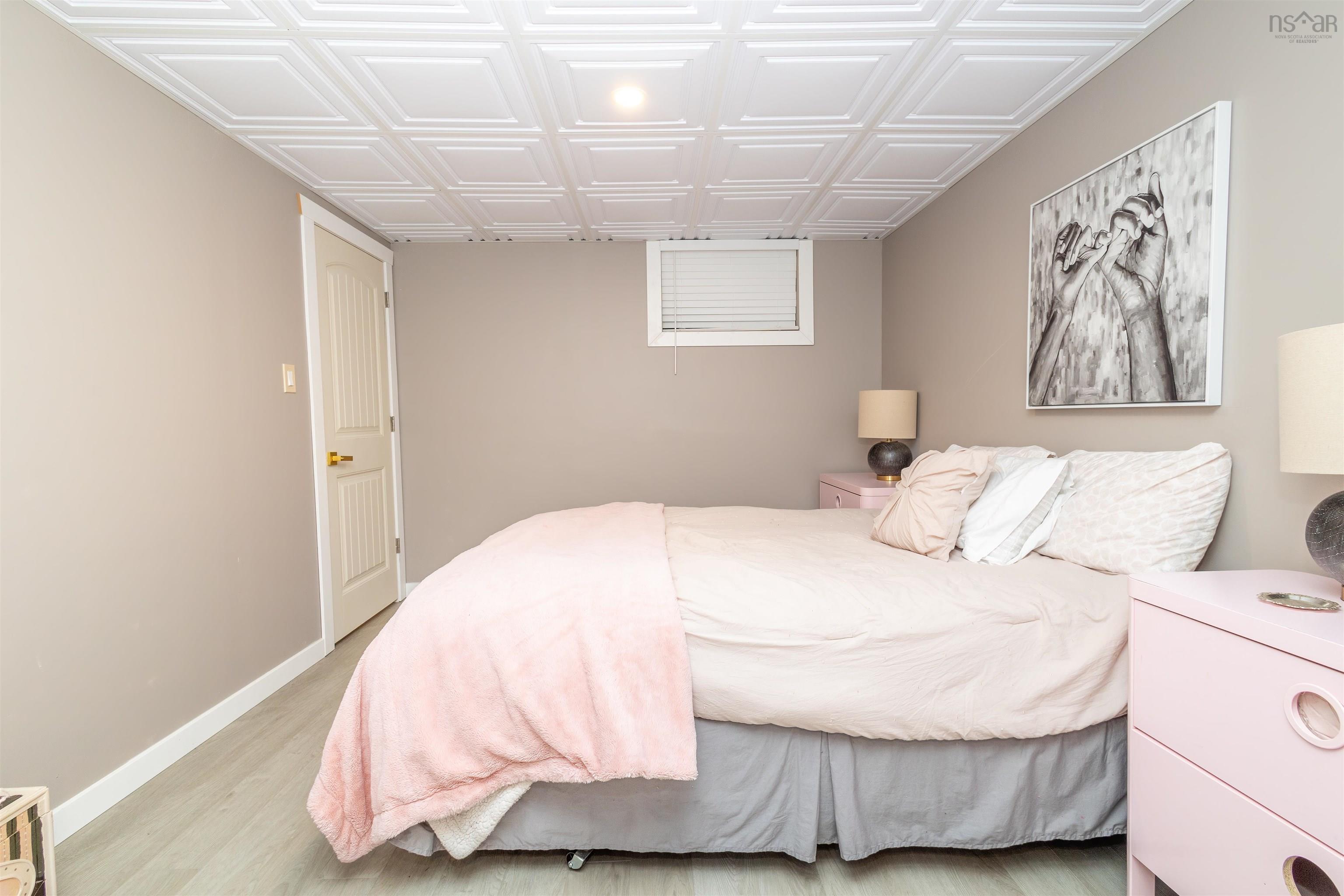 $789,000.00: 7 Delta Drive, Howie Centre