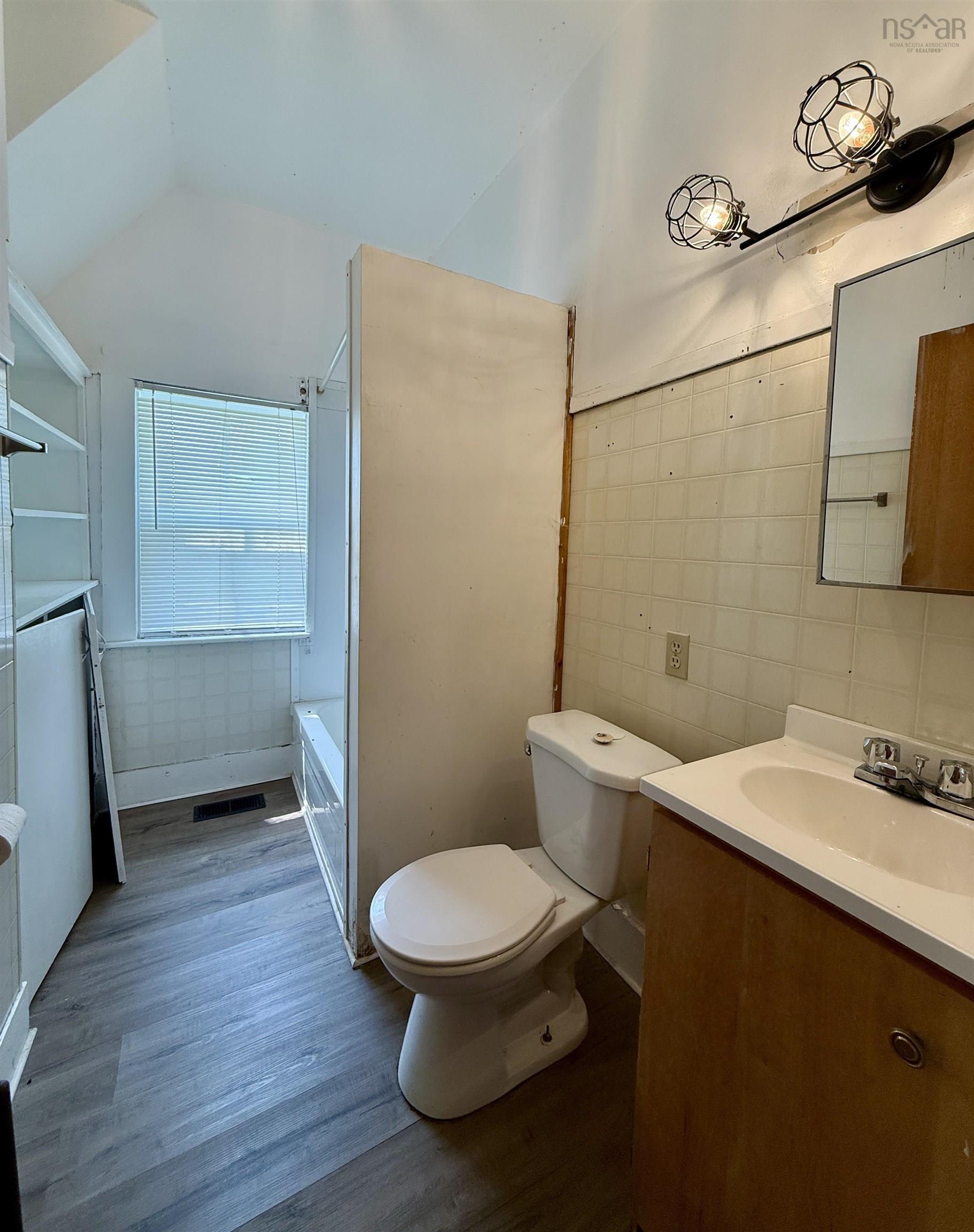 $165,000.00: 14 Judge Fulton Road, Bass River
