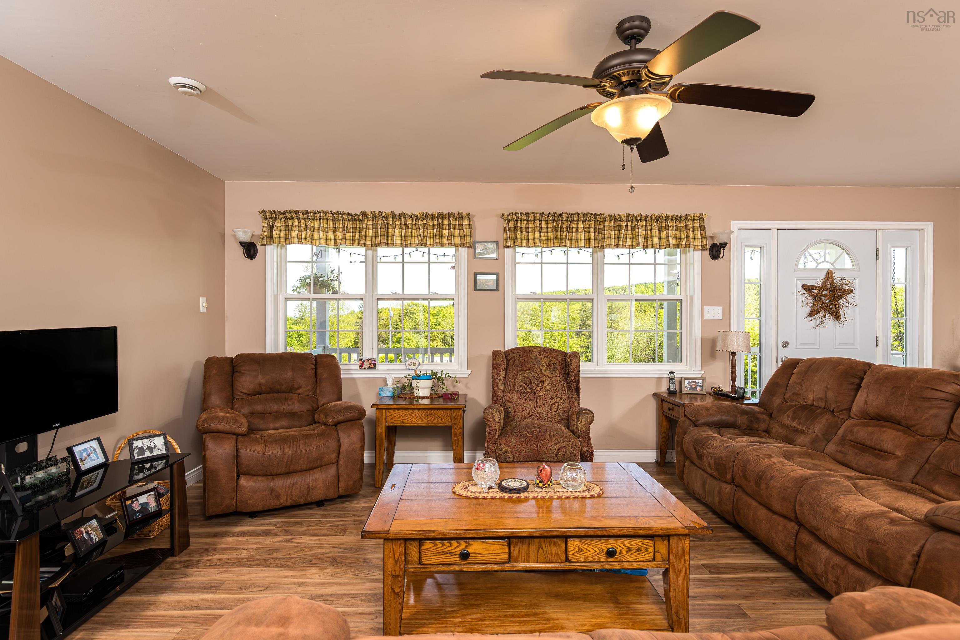$554,900.00: 1339 Stewiacke Road, Lansdowne Station