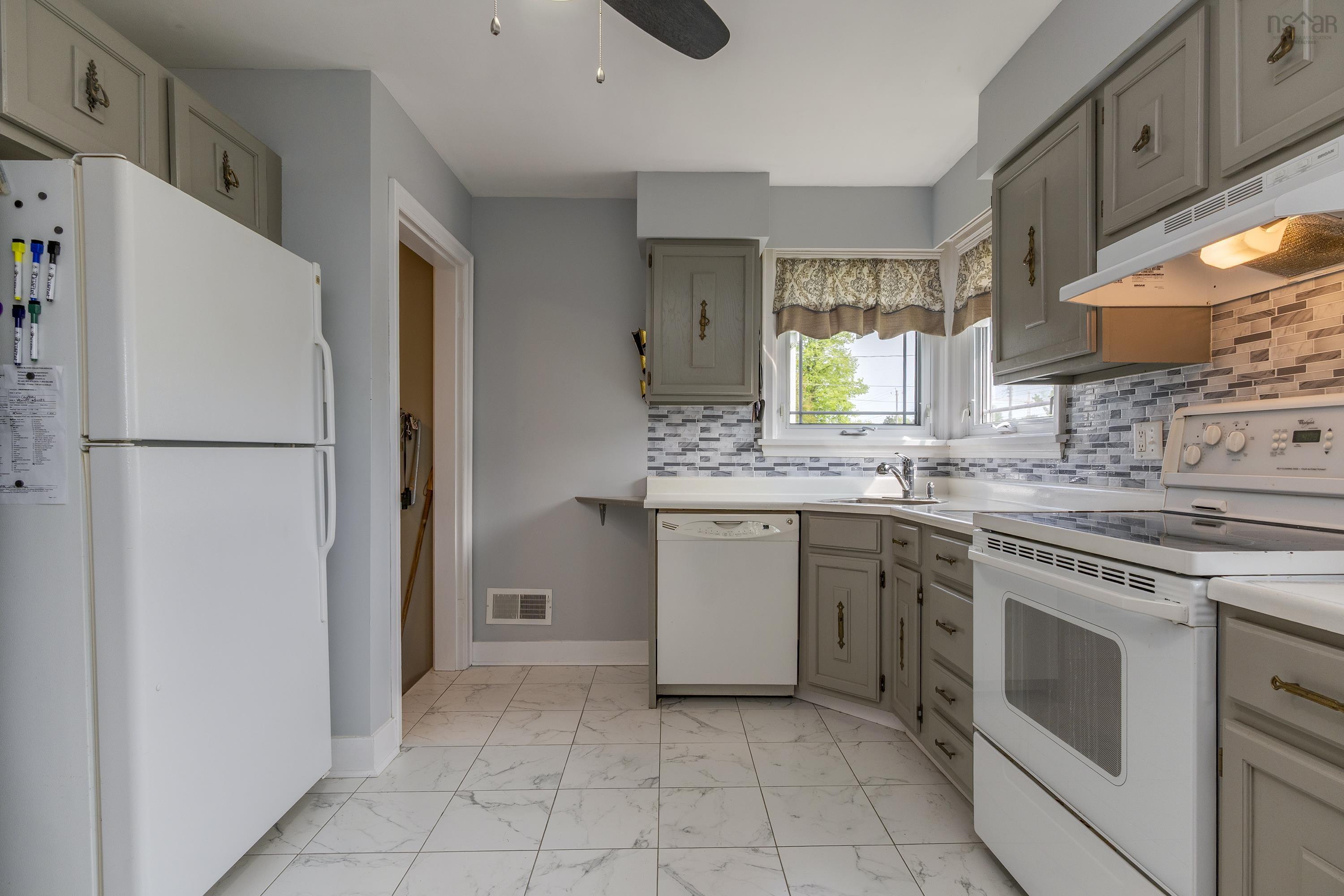 $390,000.00: 17 Penhorn Drive, Dartmouth