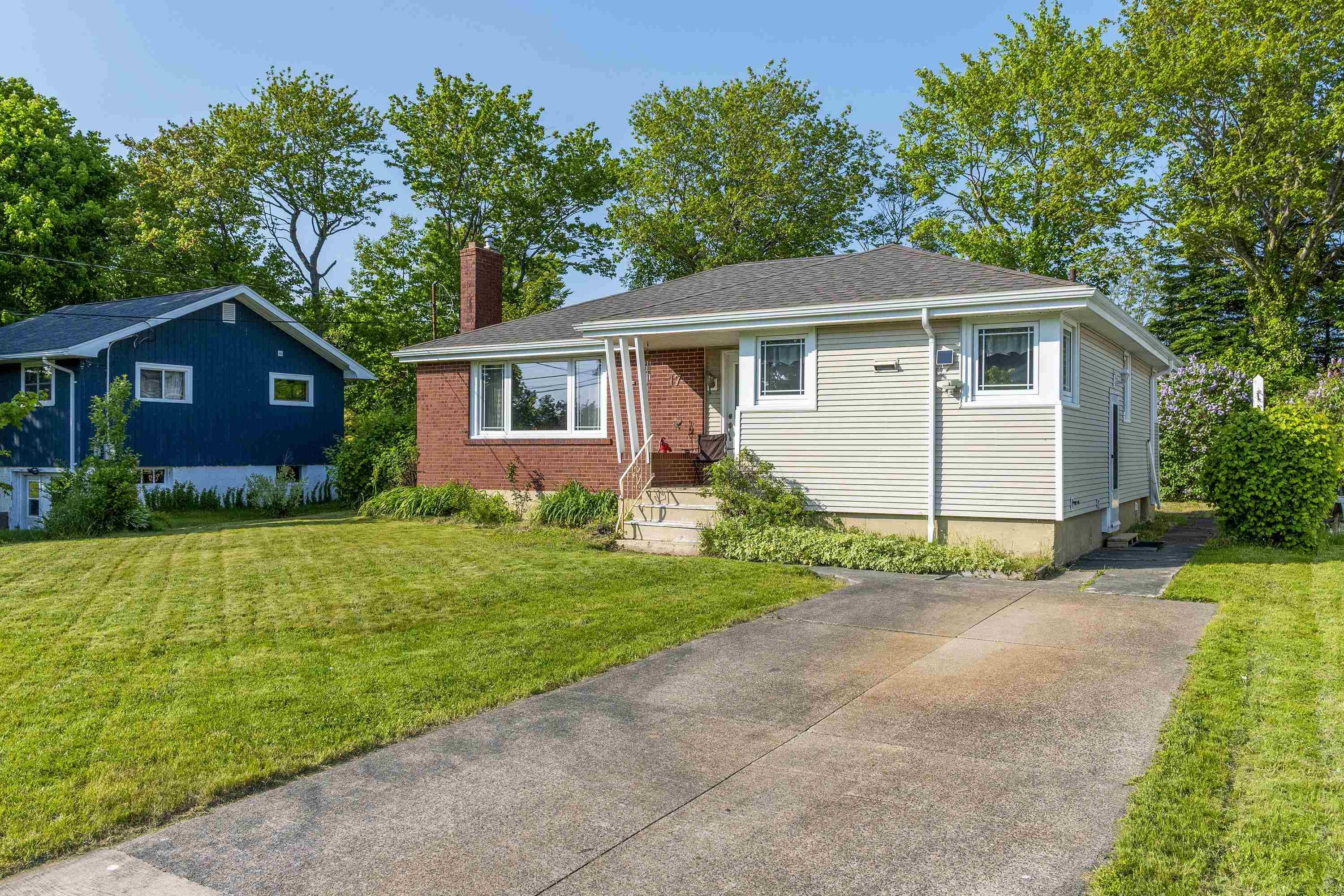 $390,000.00: 17 Penhorn Drive, Dartmouth