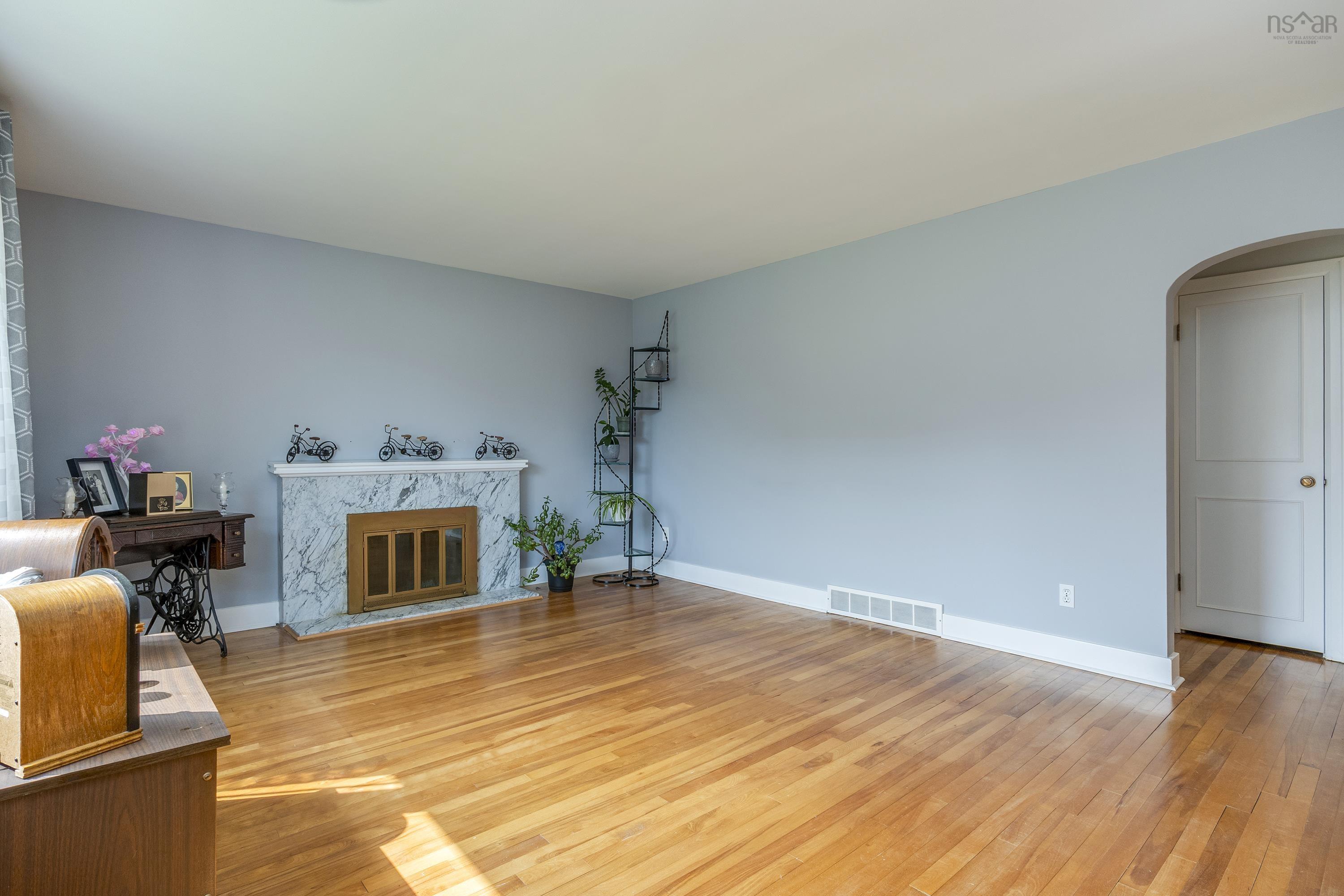 $390,000.00: 17 Penhorn Drive, Dartmouth
