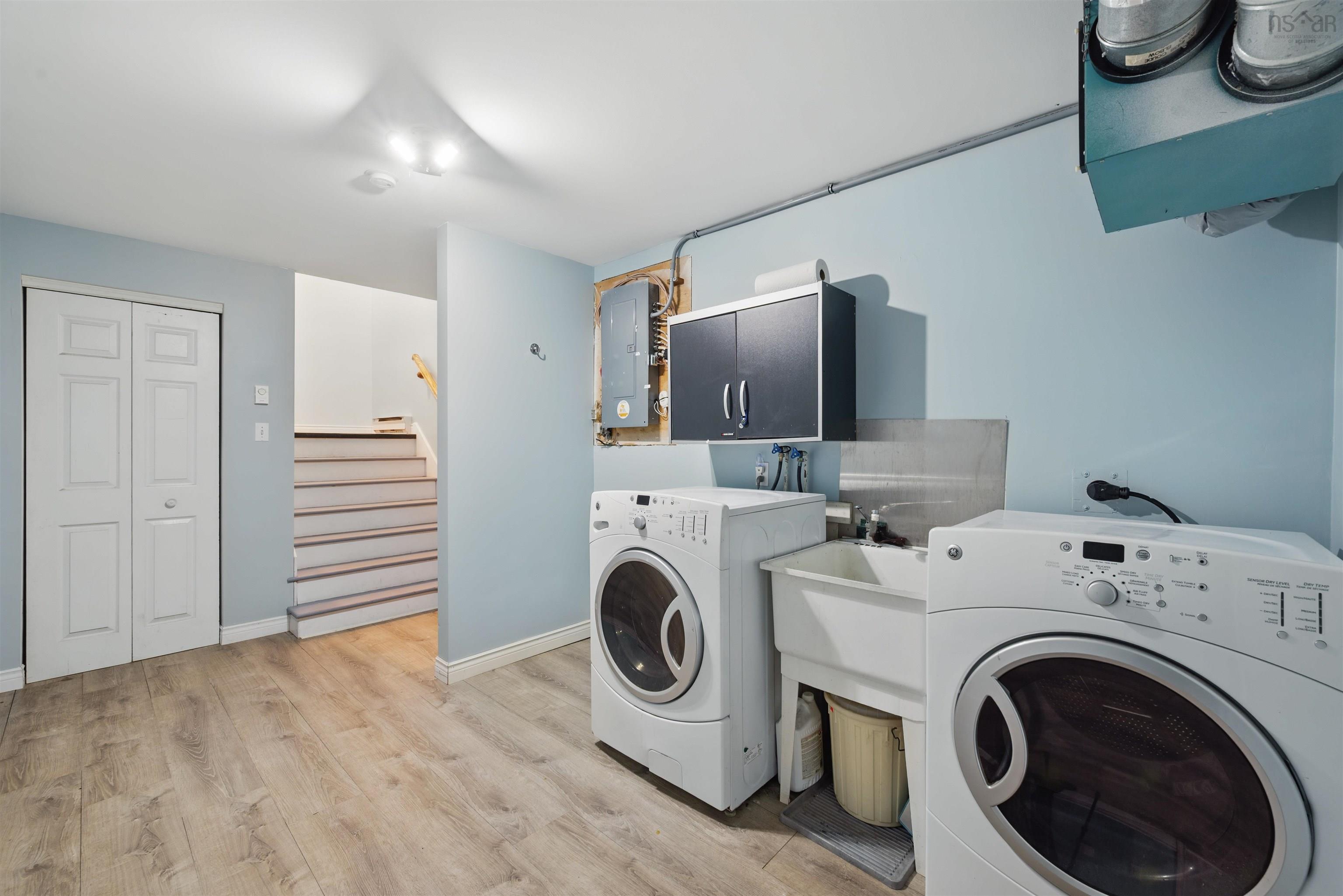 $575,000.00: 6 Walsh Court, Halifax