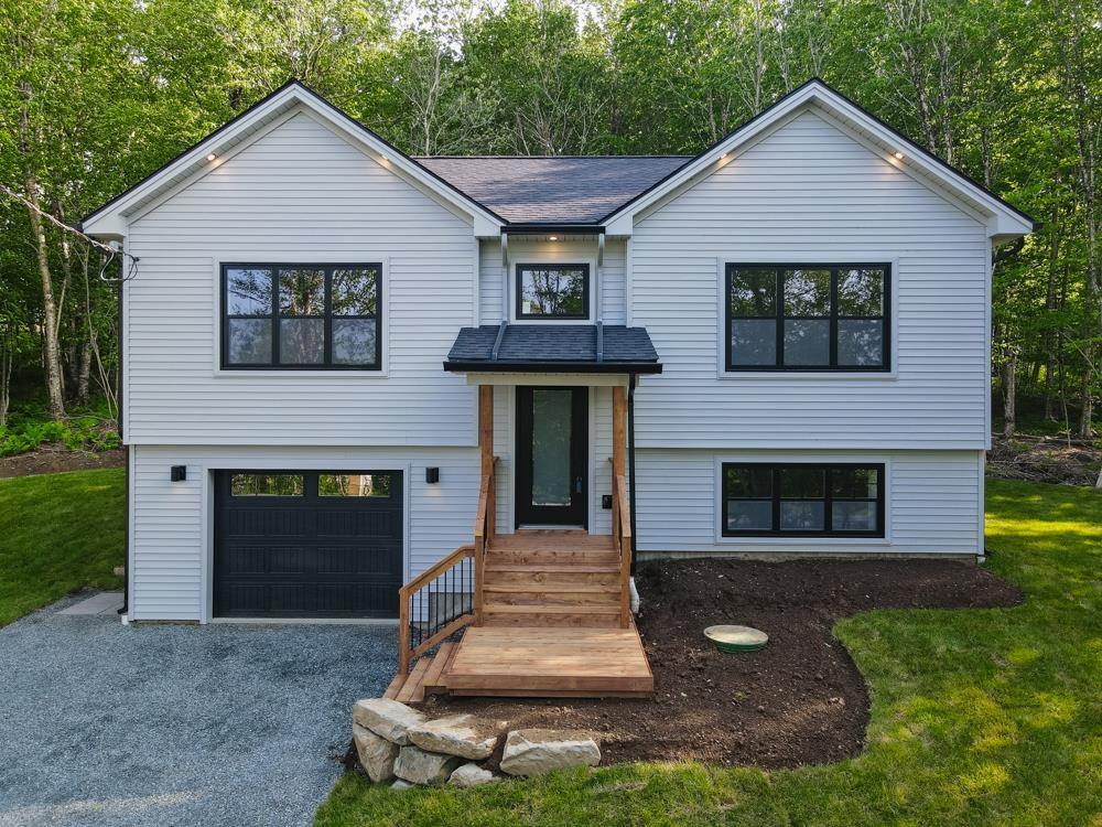 $579,900.00: 1112 Highway 1, Mount Uniacke