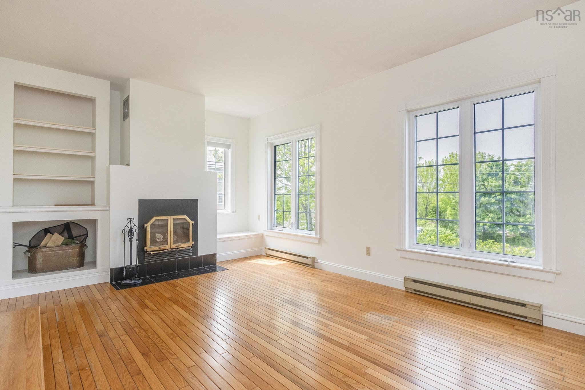 $700,000.00: 41 Fowler Street, Wolfville
