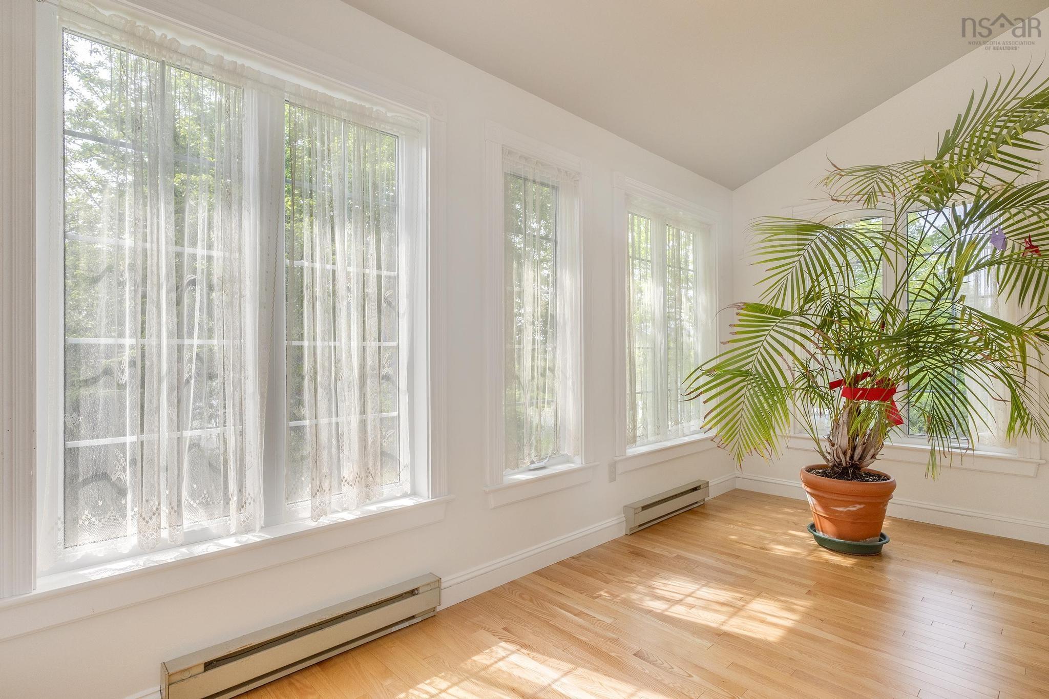 $700,000.00: 41 Fowler Street, Wolfville