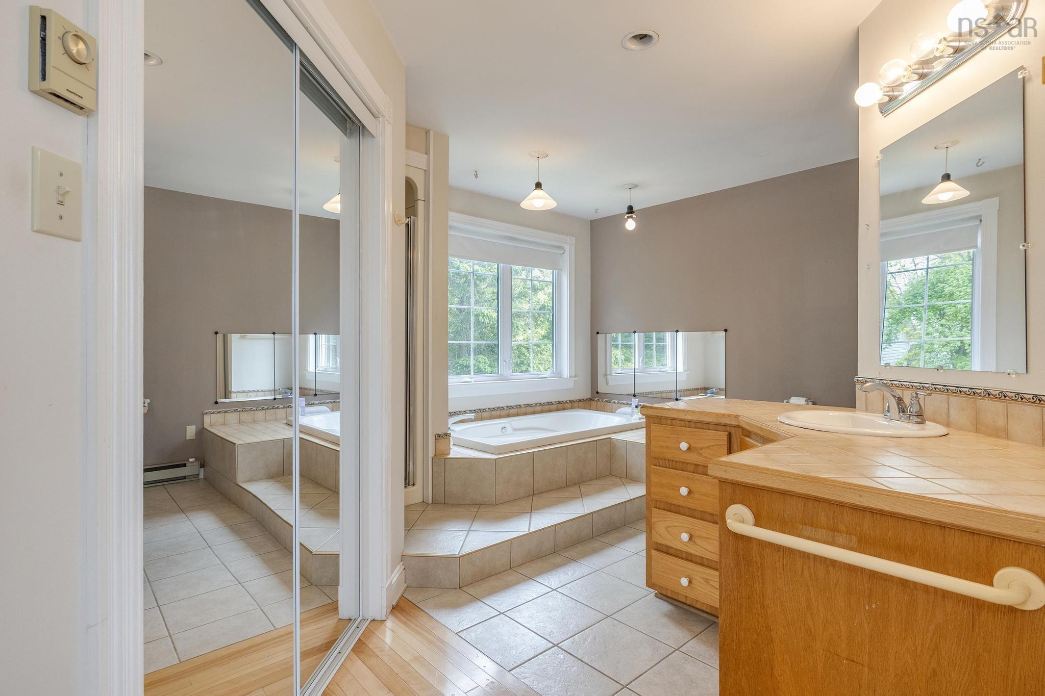 $700,000.00: 41 Fowler Street, Wolfville