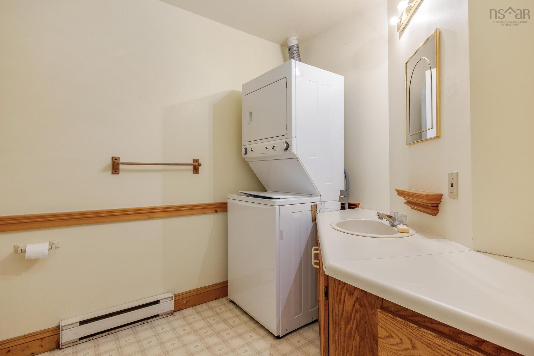 $700,000.00: 41 Fowler Street, Wolfville