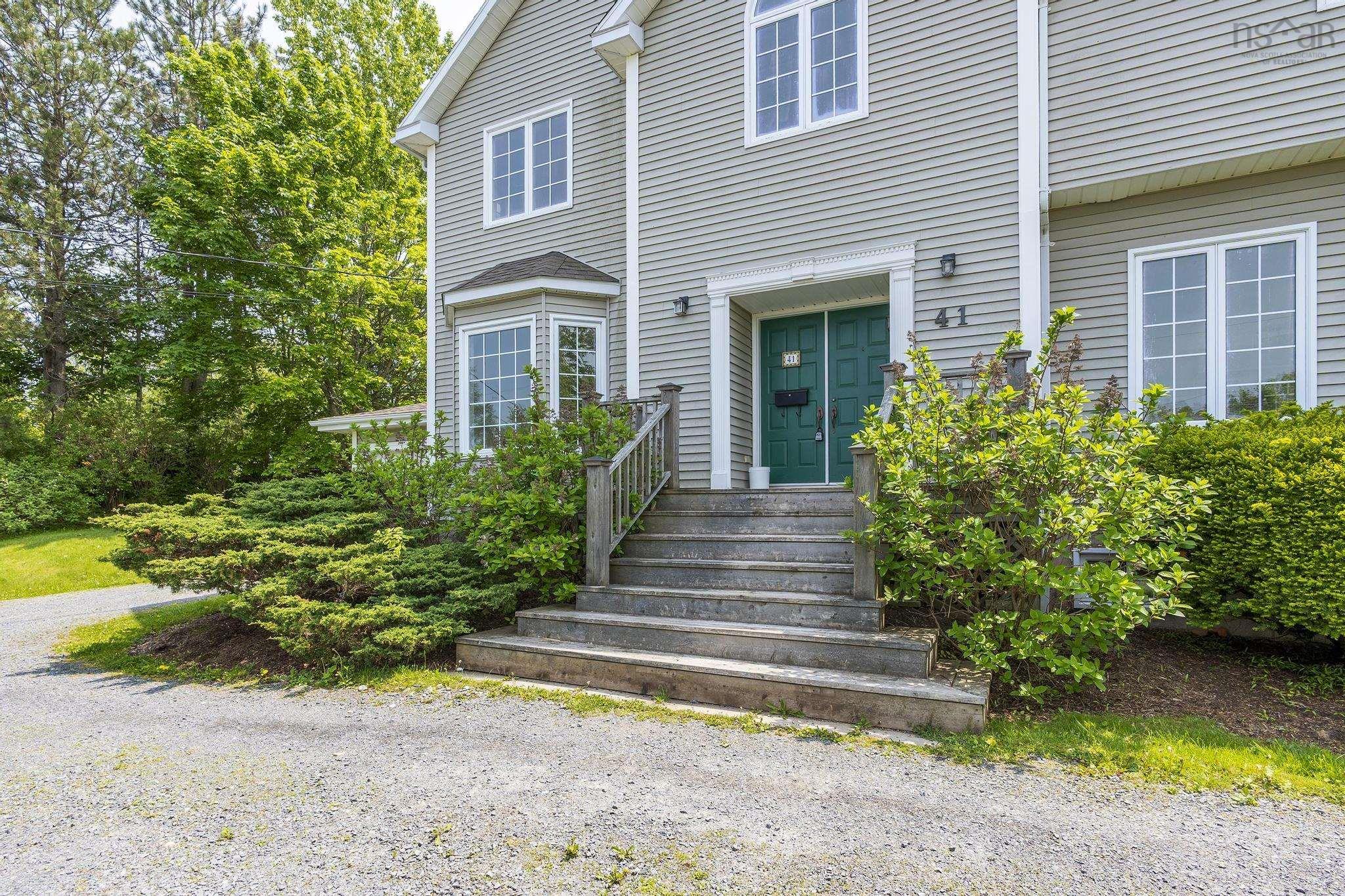 $700,000.00: 41 Fowler Street, Wolfville
