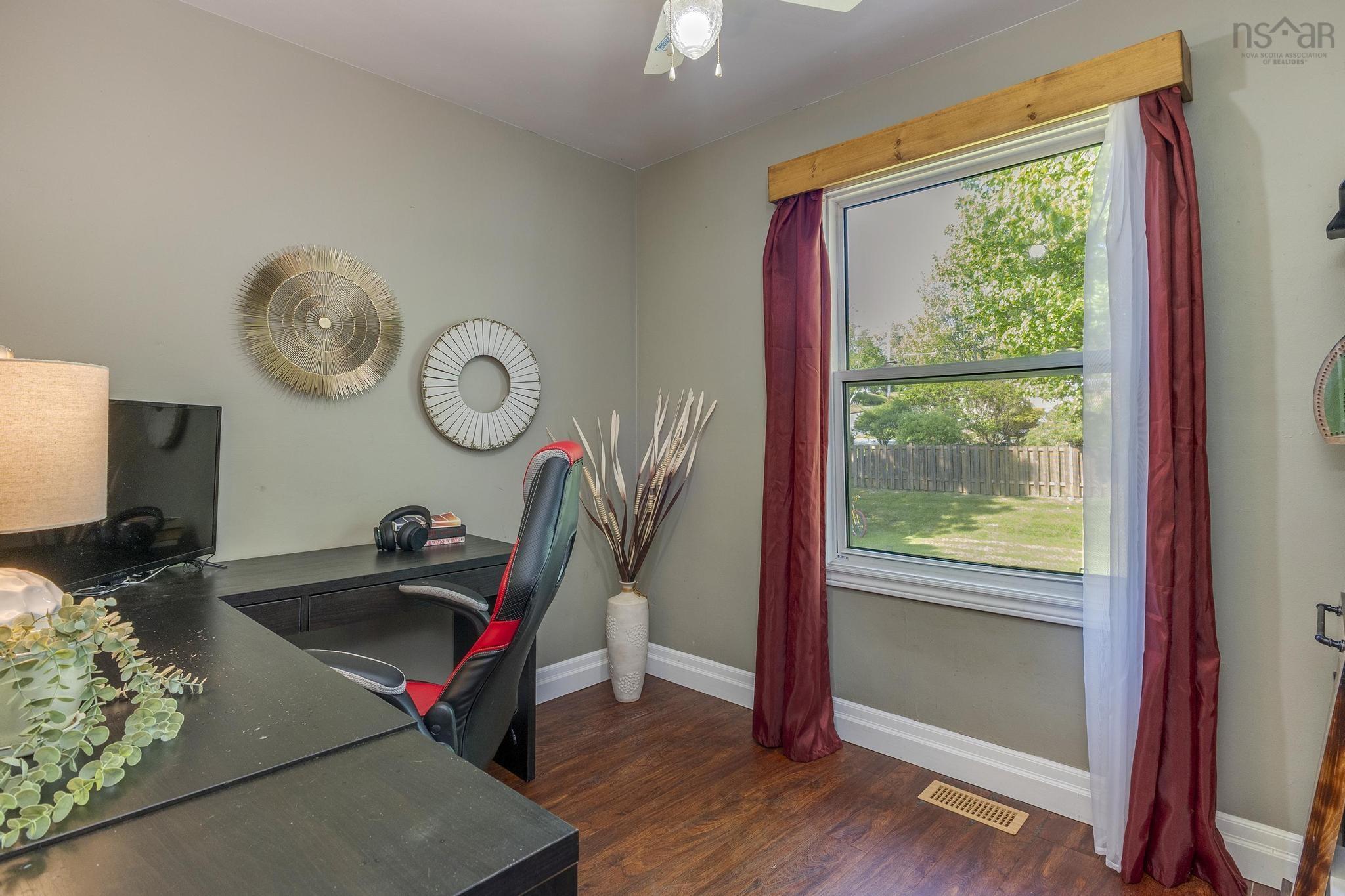 $459,900.00: 31 Valleyfield Road, Dartmouth