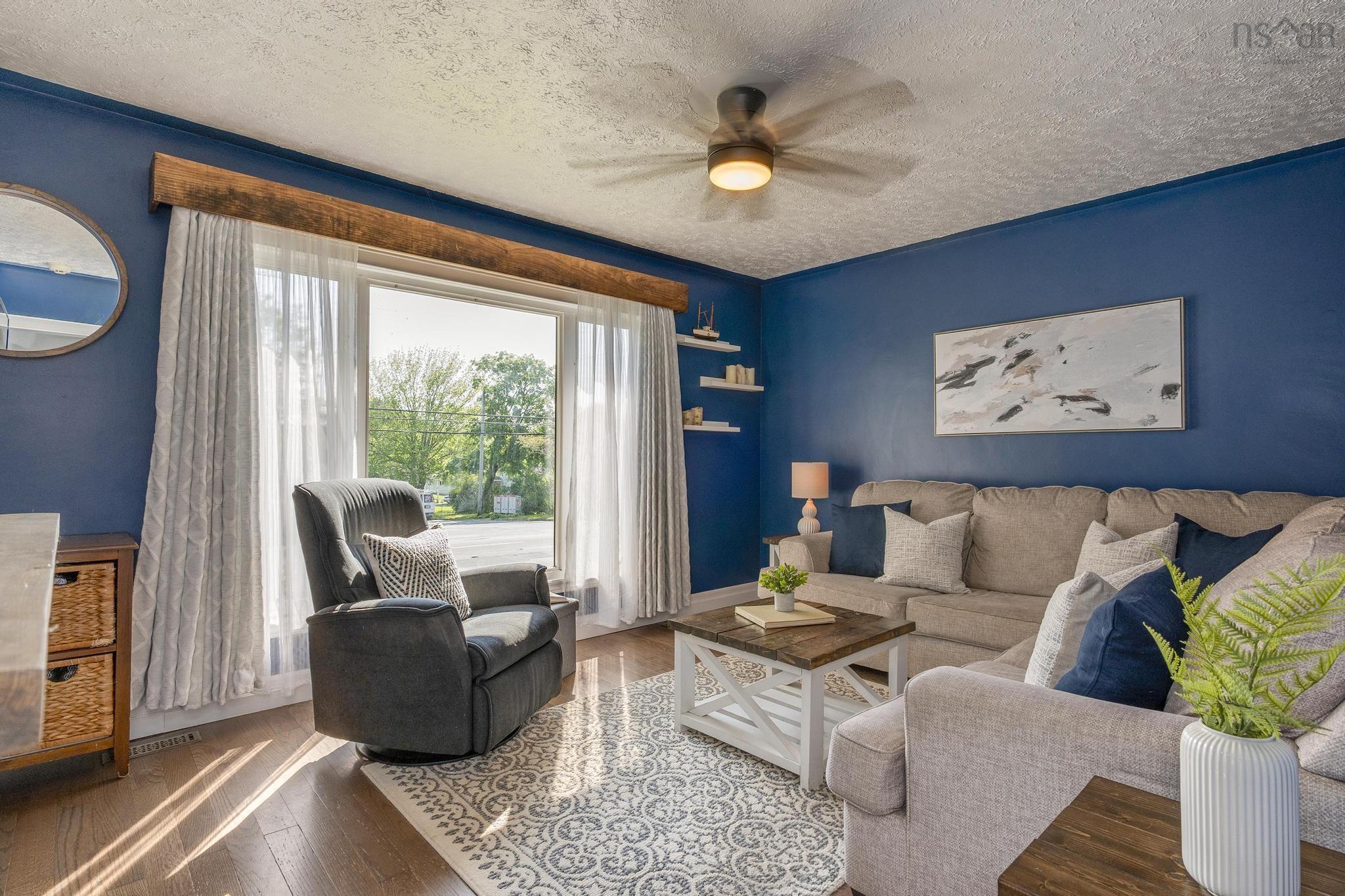 $459,900.00: 31 Valleyfield Road, Dartmouth