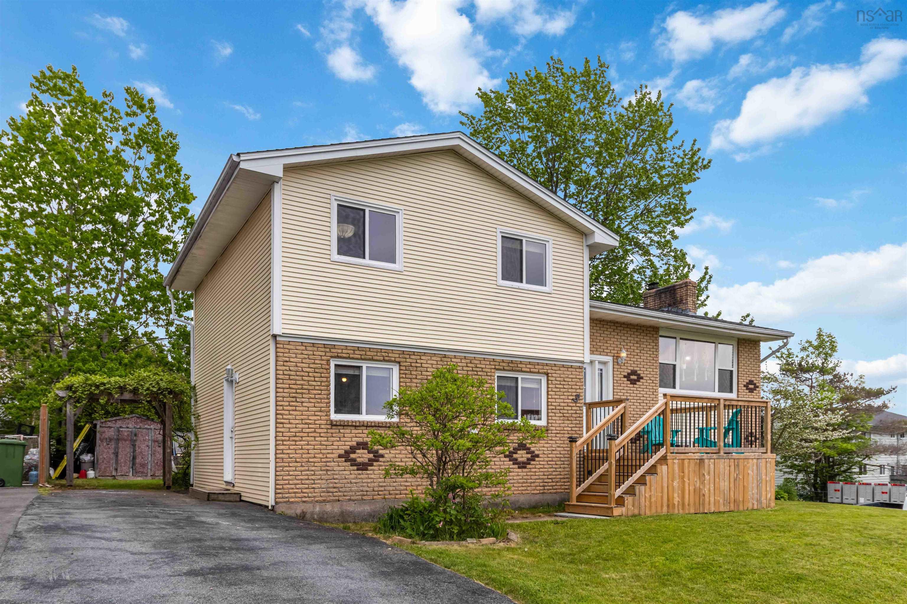$499,900.00: 3 Saratoga Drive, Lower Sackville