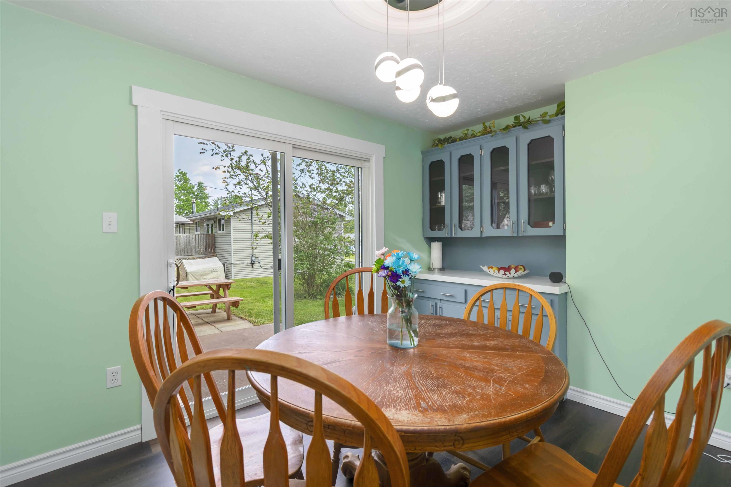 $499,900.00: 3 Saratoga Drive, Lower Sackville