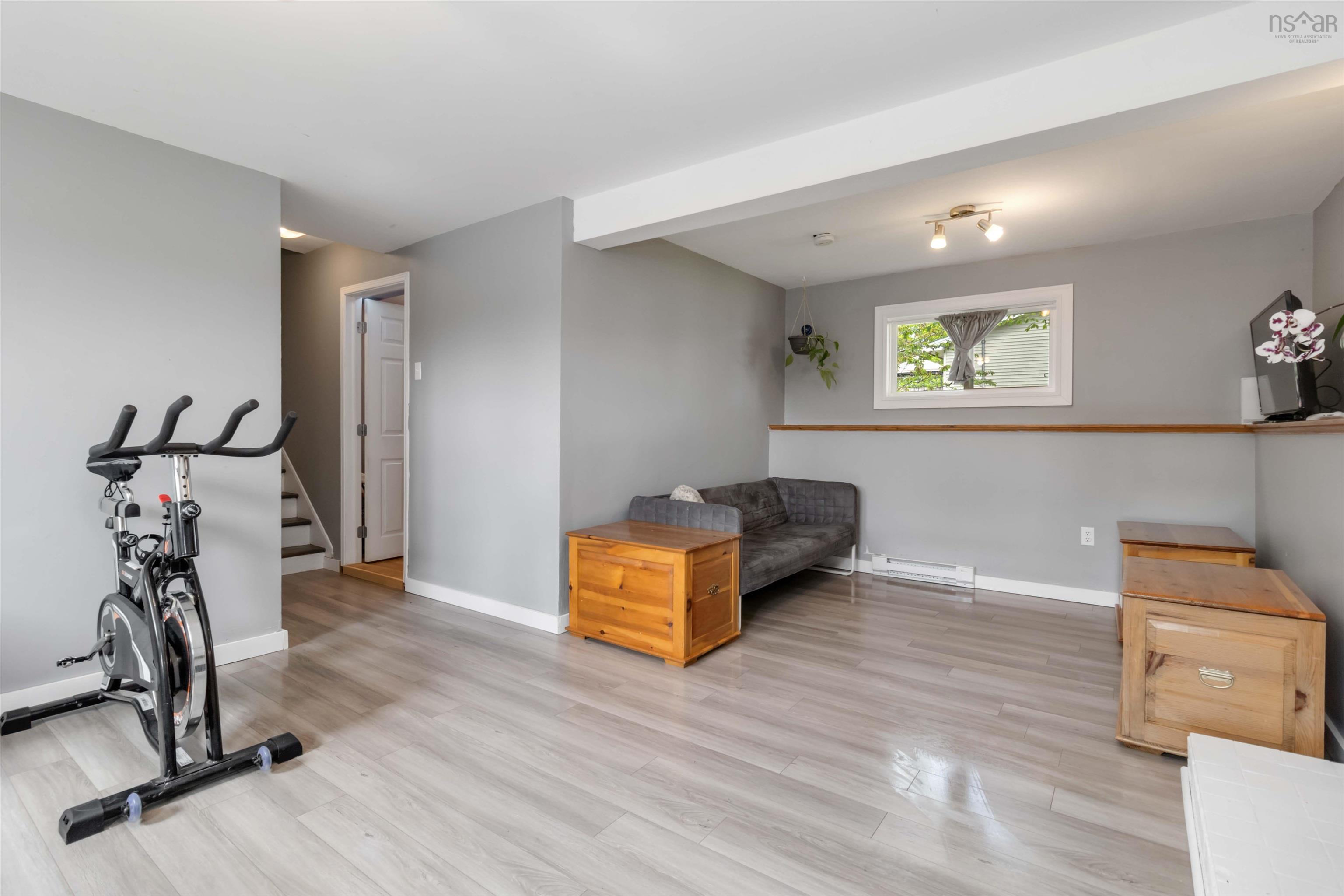 $499,900.00: 3 Saratoga Drive, Lower Sackville