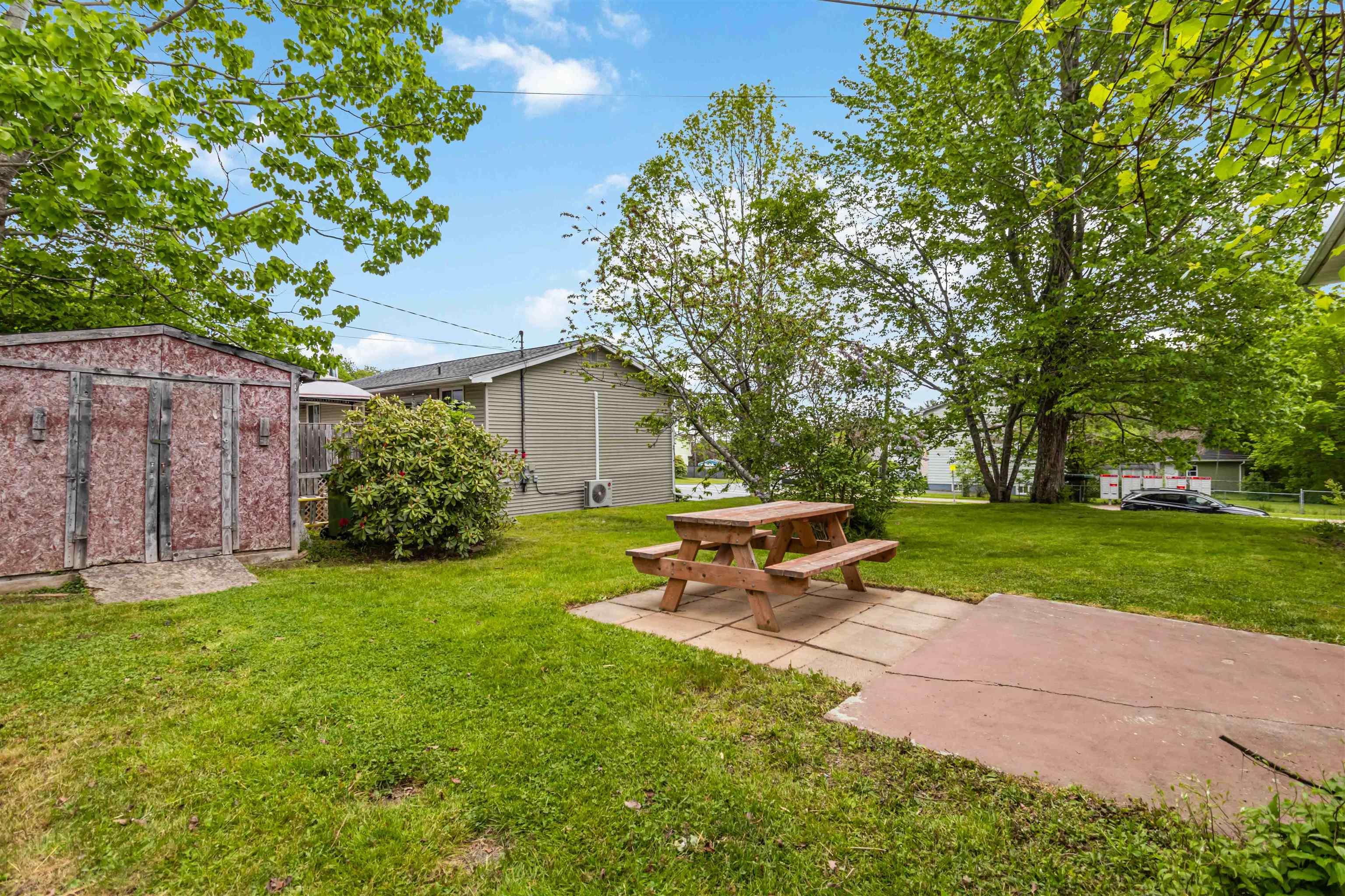 $499,900.00: 3 Saratoga Drive, Lower Sackville