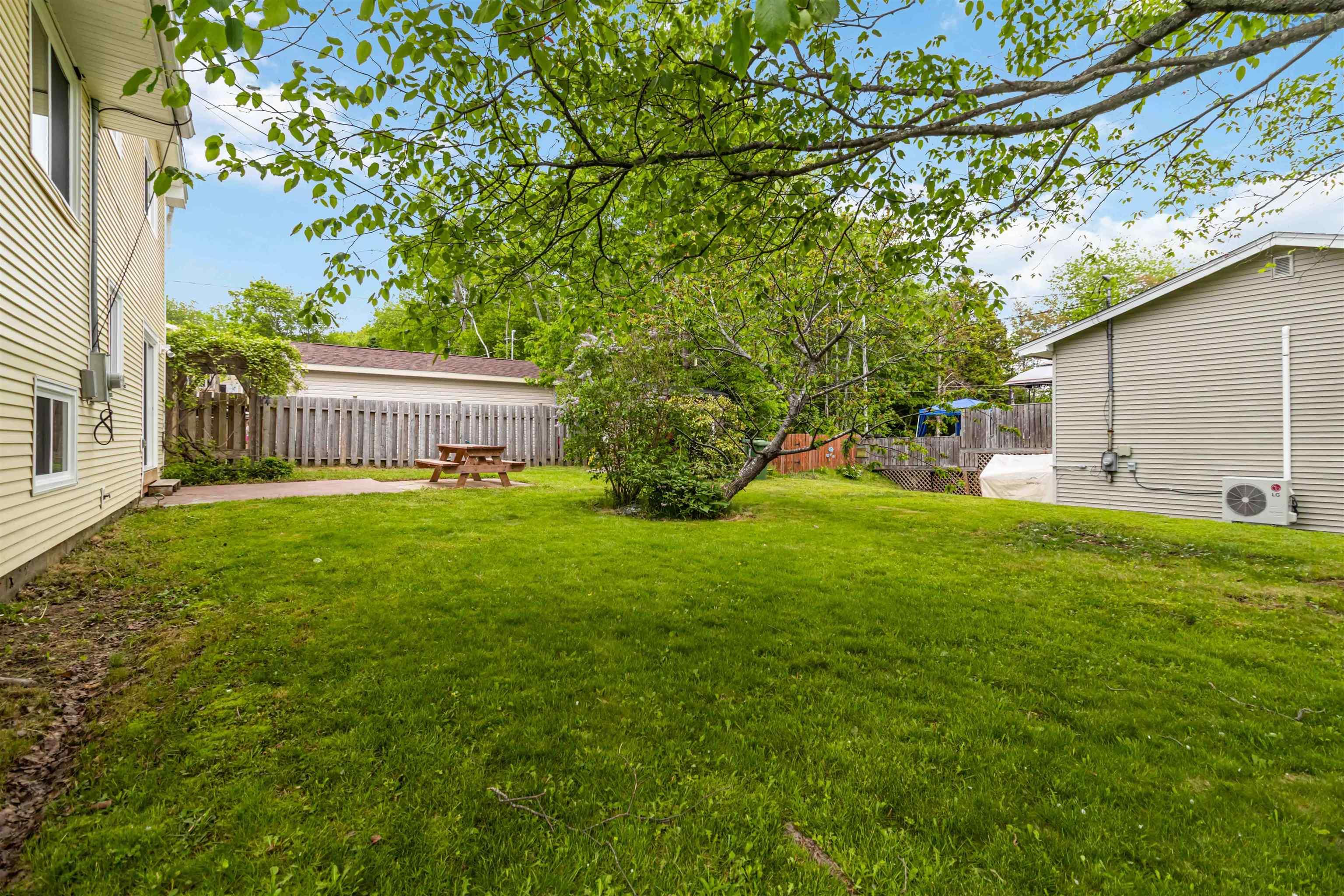 $499,900.00: 3 Saratoga Drive, Lower Sackville