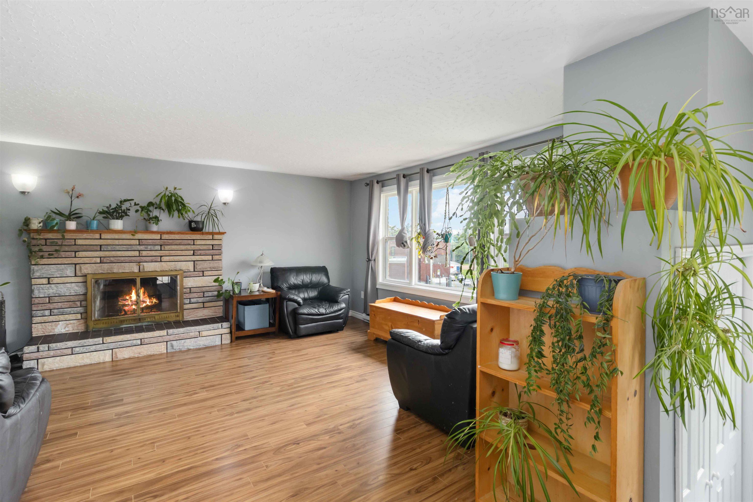 $499,900.00: 3 Saratoga Drive, Lower Sackville