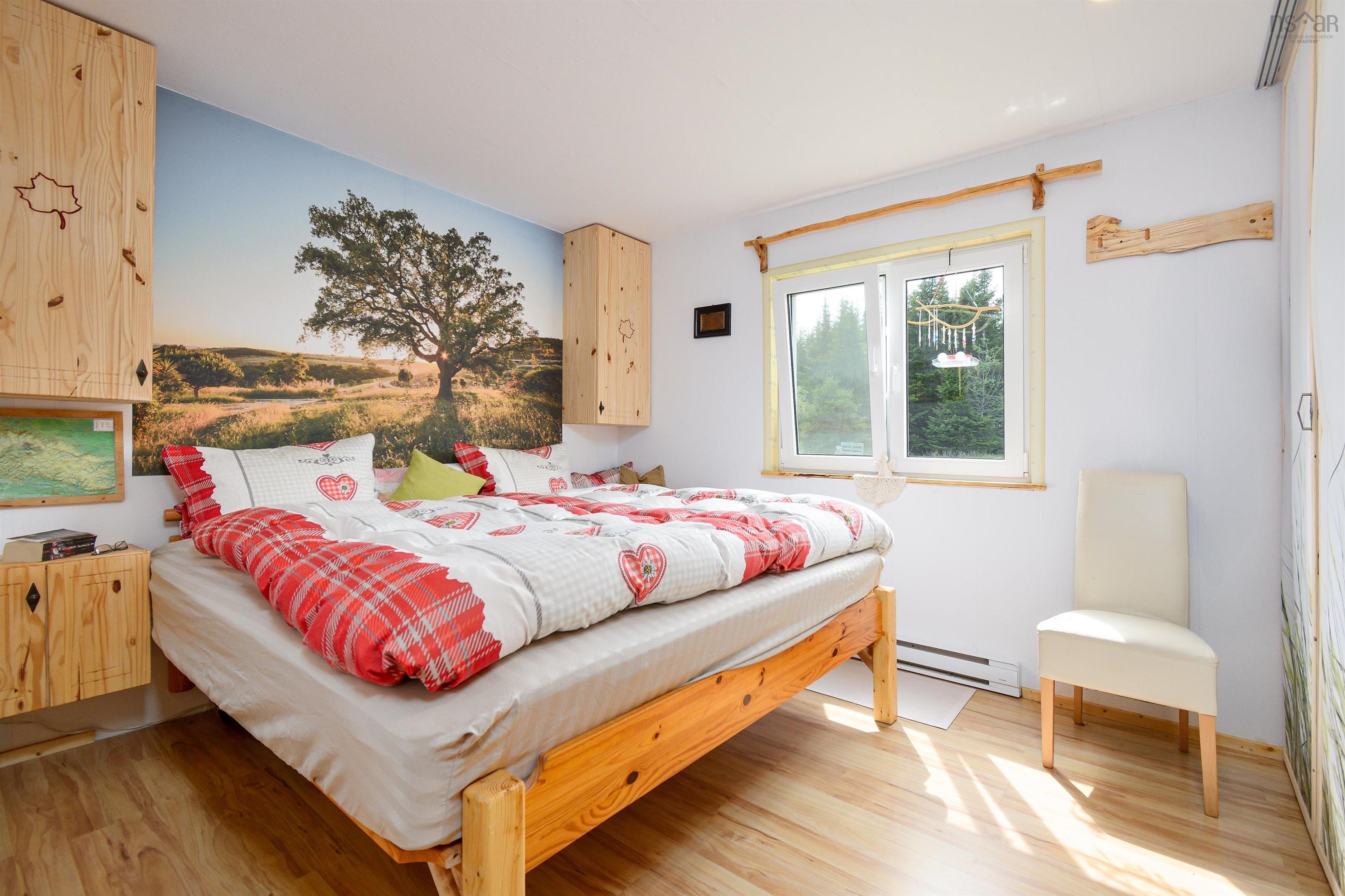 $349,900.00: 60 West Side Grand River Road, Grand River