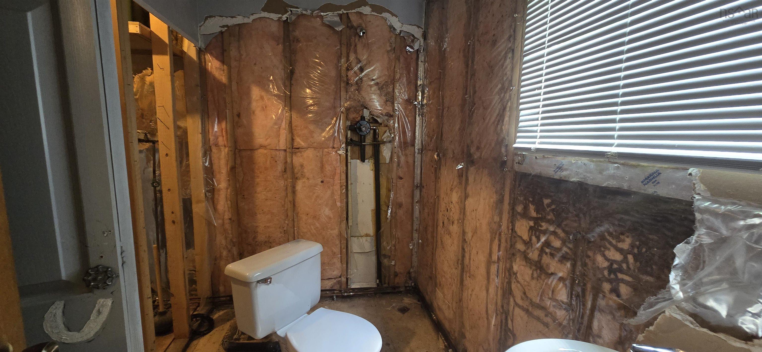 $242,000.00: 268 Murphy Lake Drive, Murphy Lake