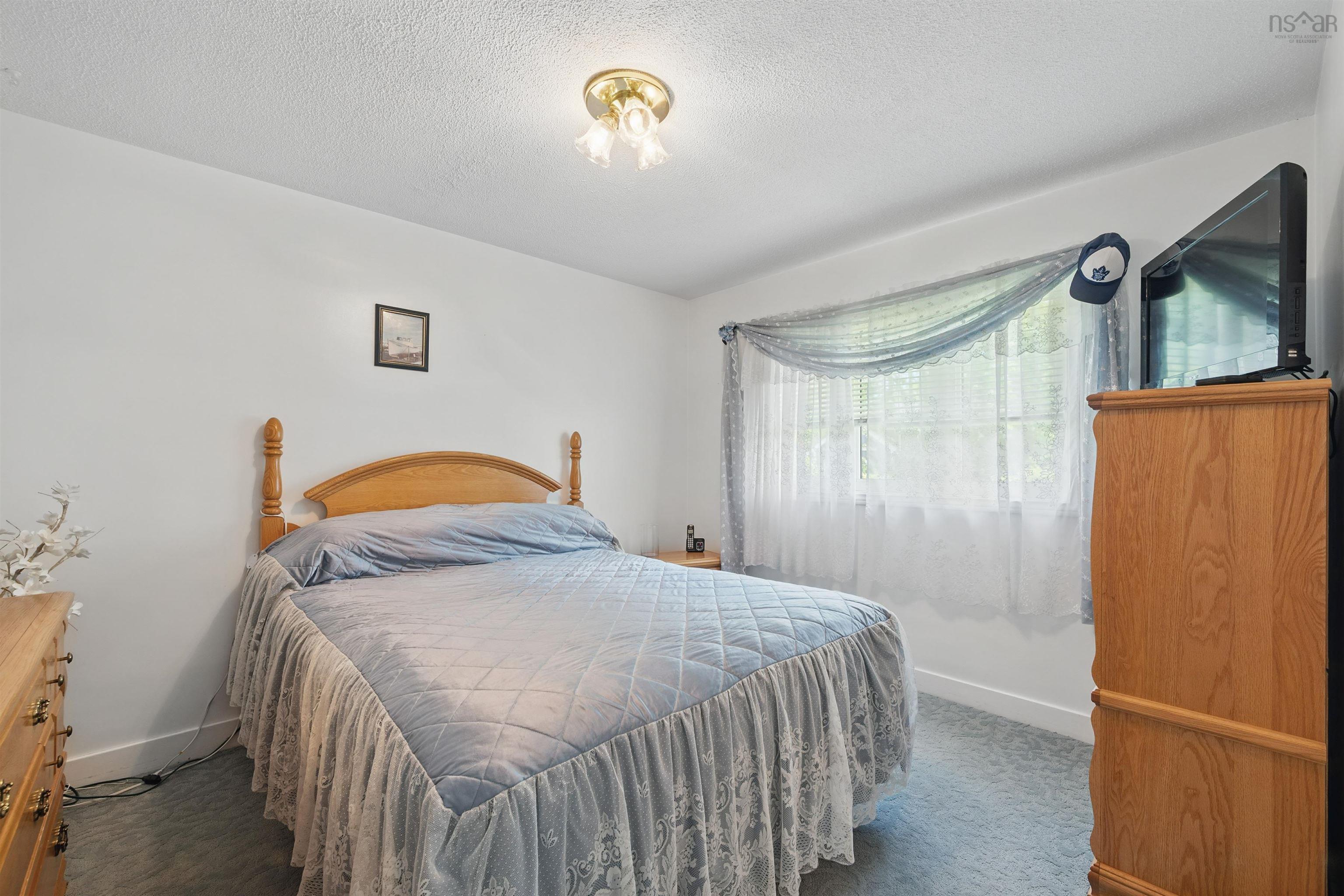 $569,900.00: 22 Moira Street, Dartmouth