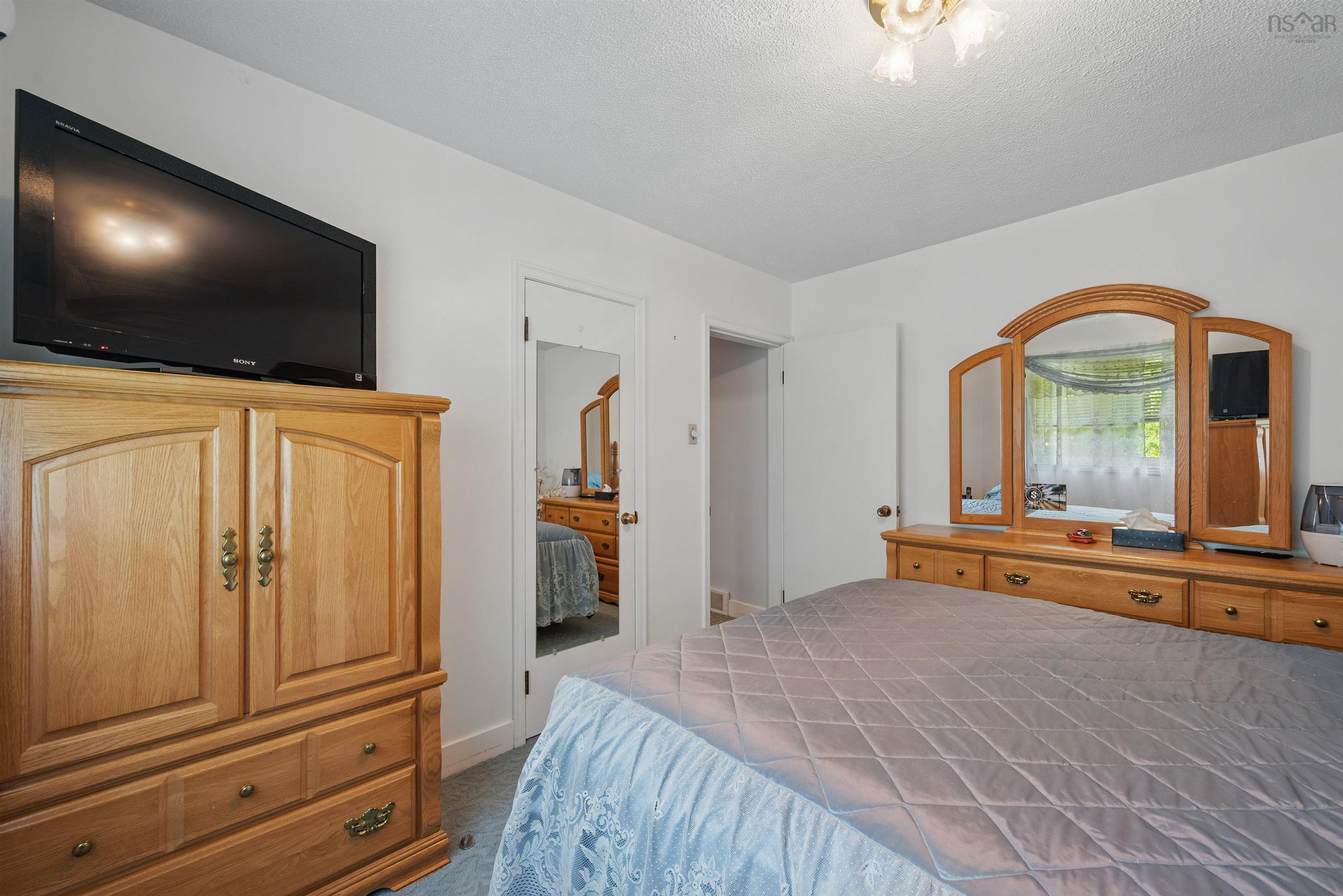 $569,900.00: 22 Moira Street, Dartmouth