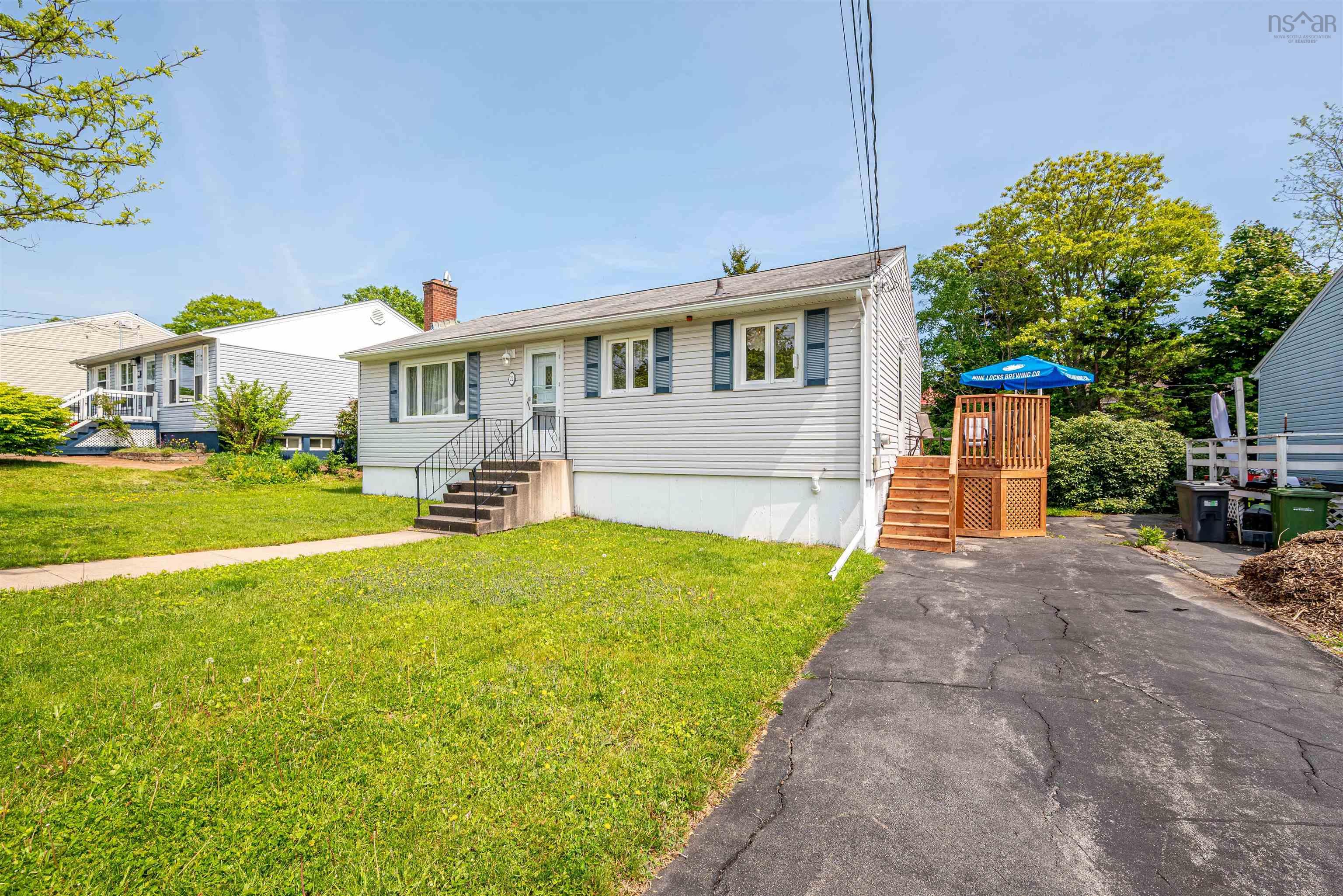 $569,900.00: 22 Moira Street, Dartmouth