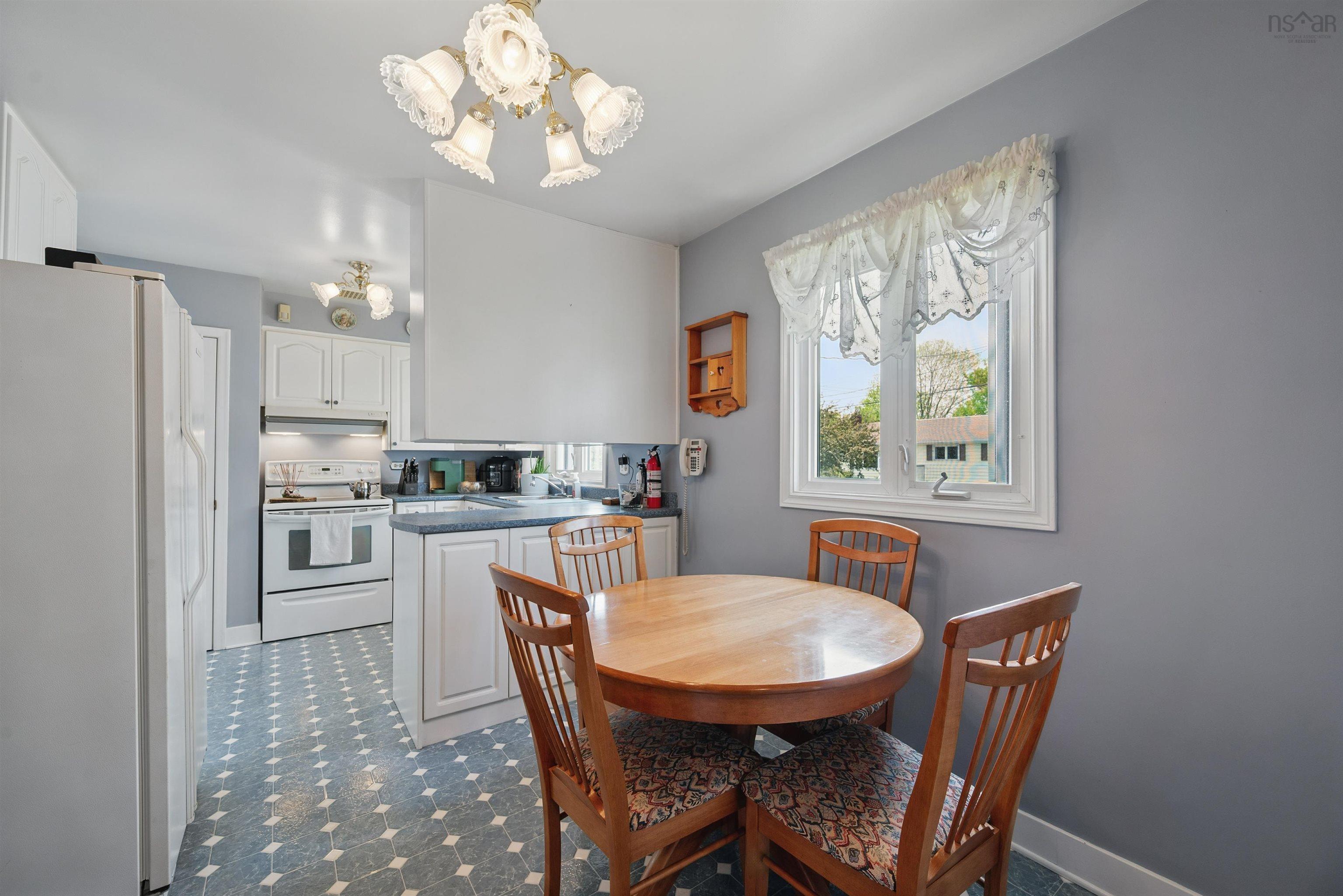 $569,900.00: 22 Moira Street, Dartmouth