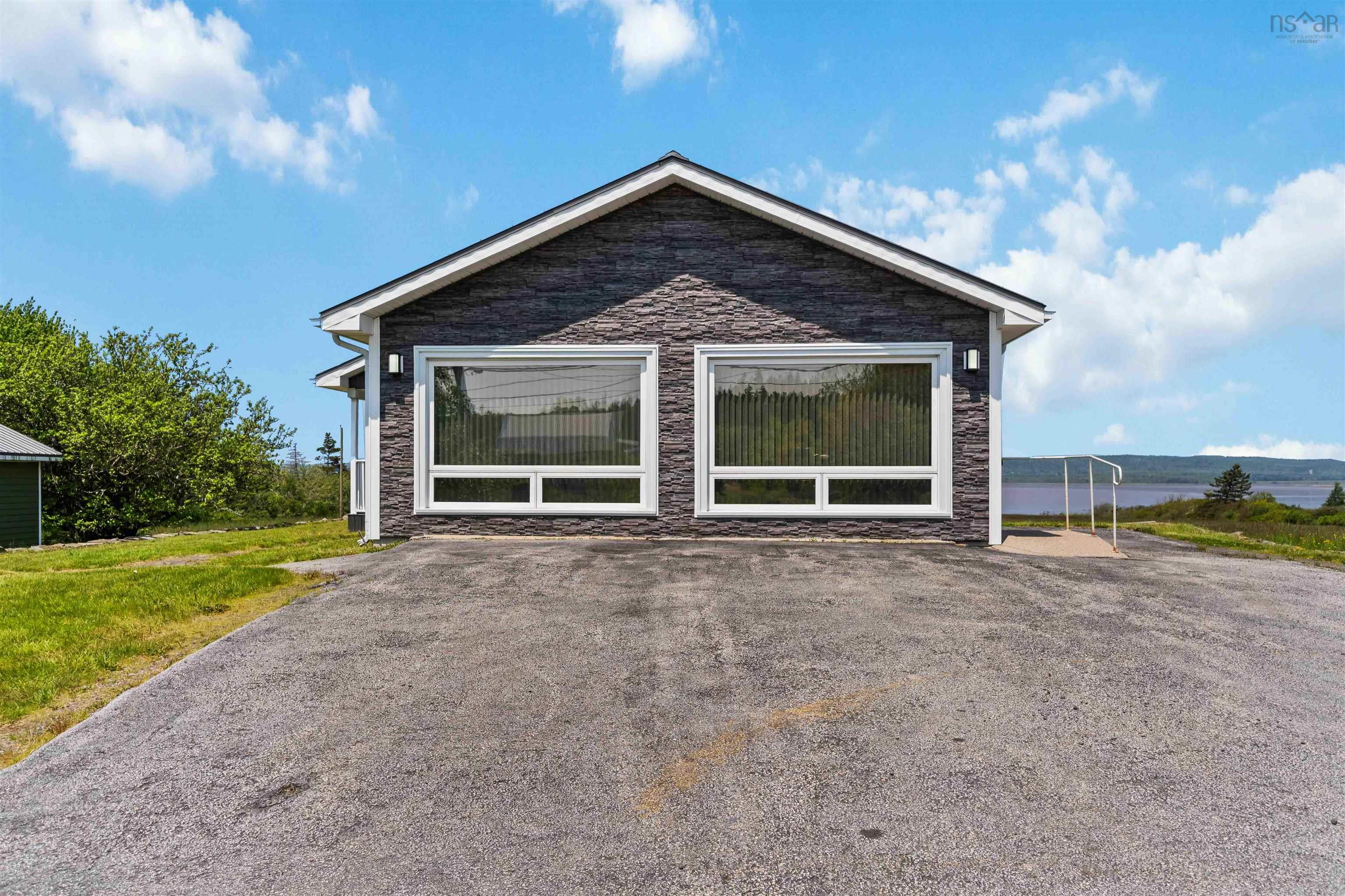 $419,200.00: 8779 Highway 101, Brighton