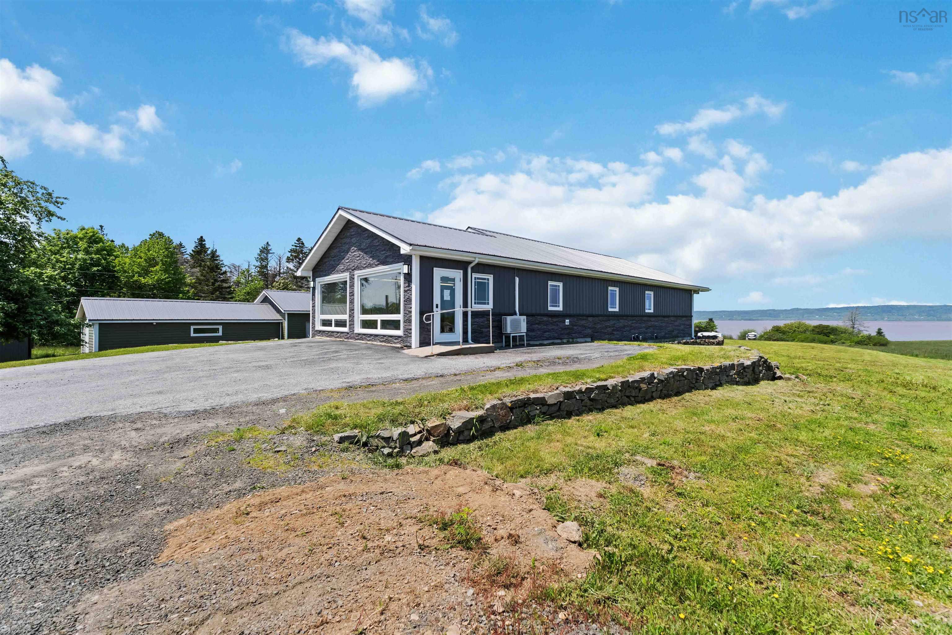 $419,200.00: 8779 Highway 101, Brighton