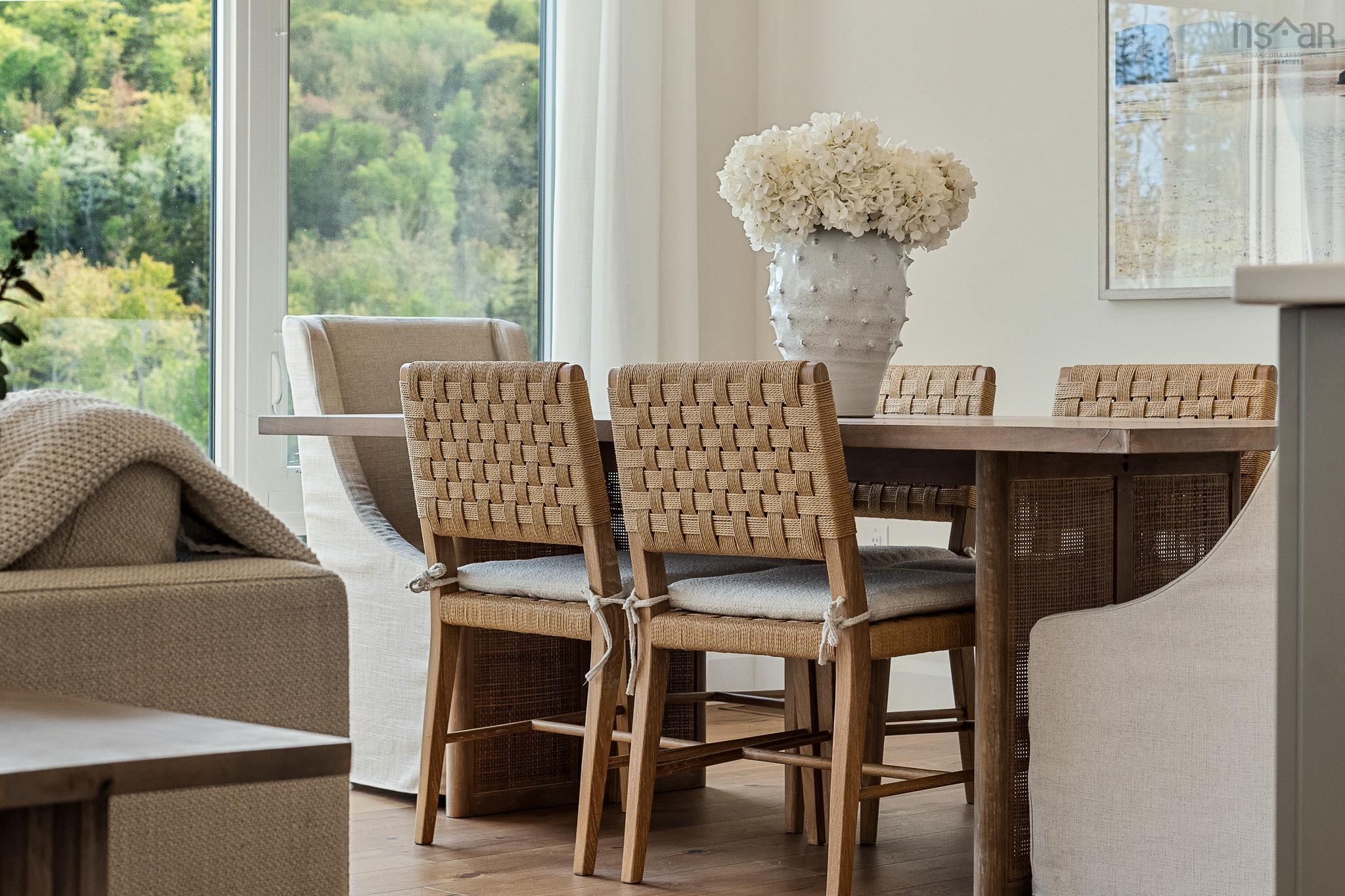 $1,400,000.00: 2249 Highway 3, East River