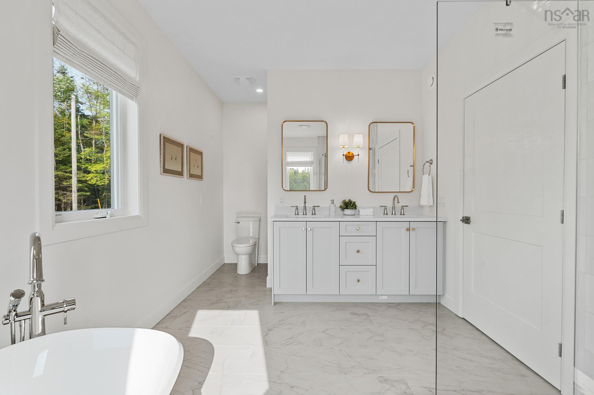 $1,400,000.00: 2249 Highway 3, East River