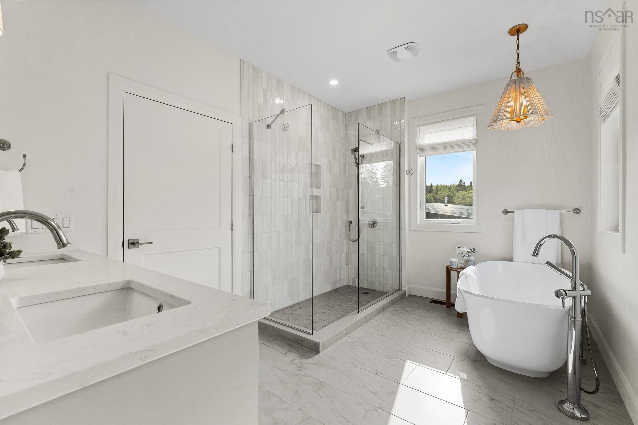 $1,400,000.00: 2249 Highway 3, East River