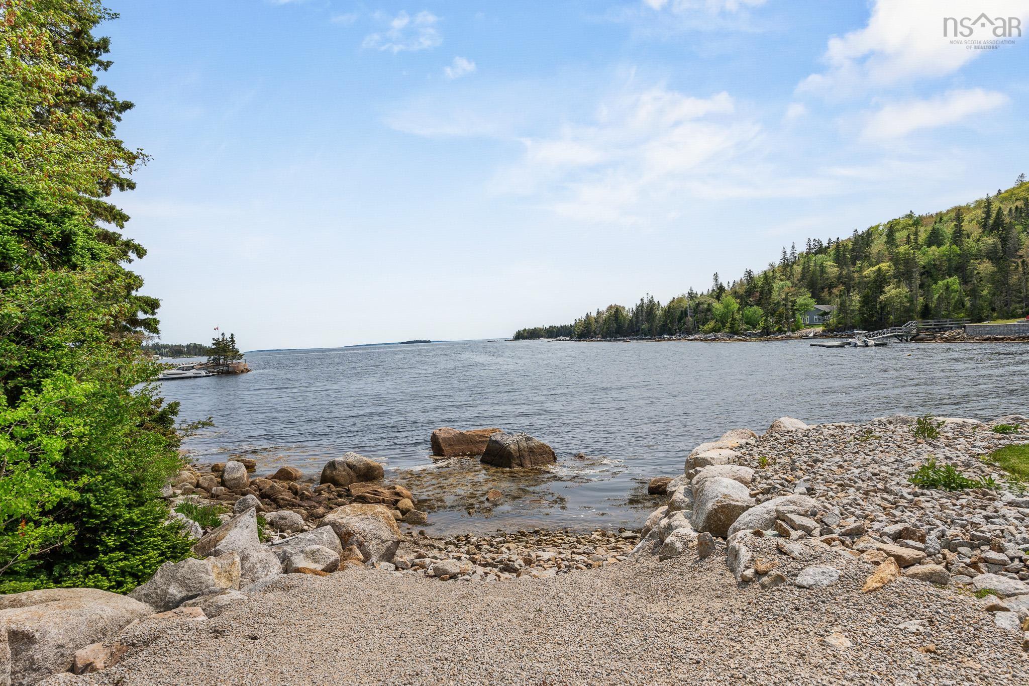 $1,400,000.00: 2249 Highway 3, East River