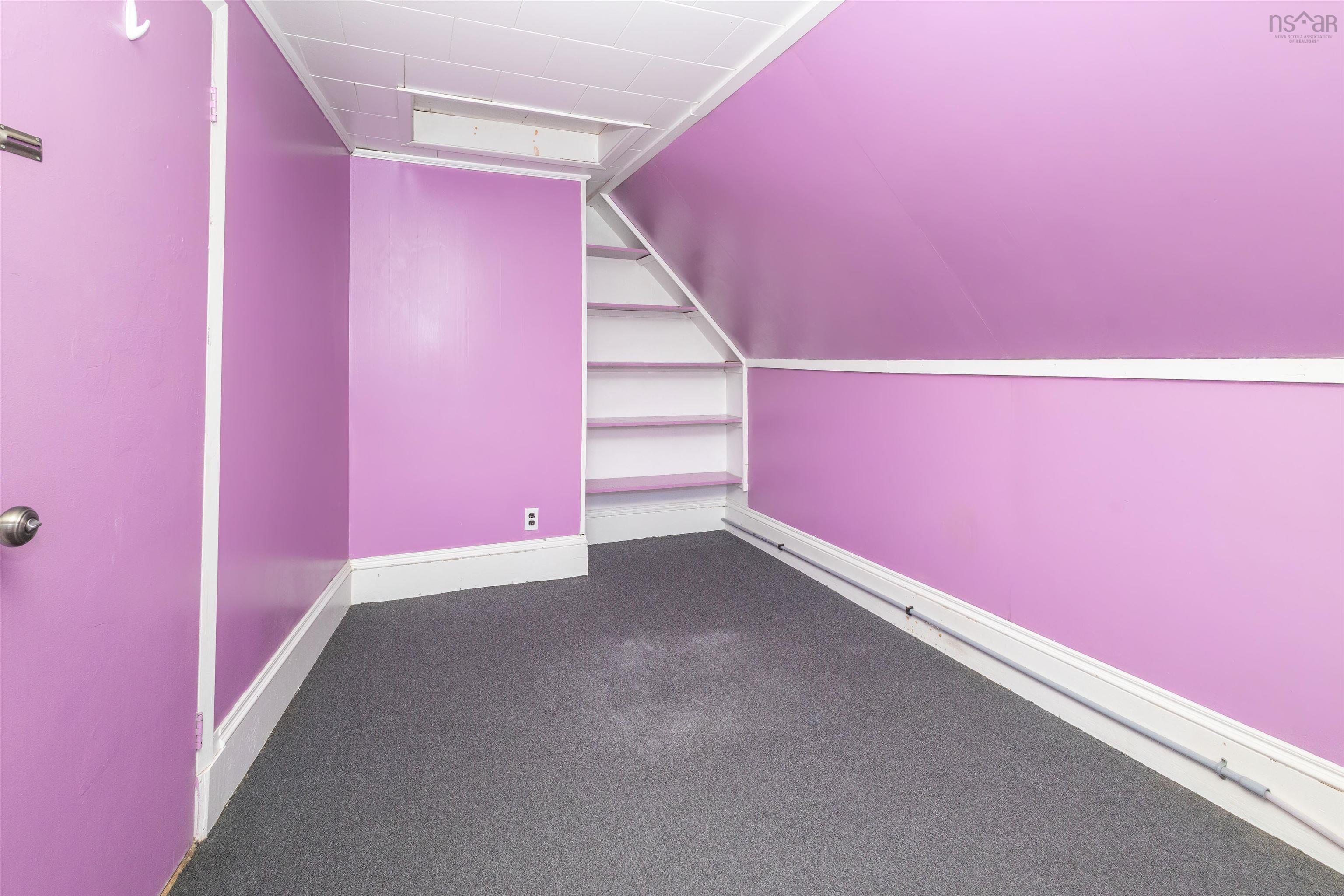 $315,000.00: 2 Ingoville Street, Sydney