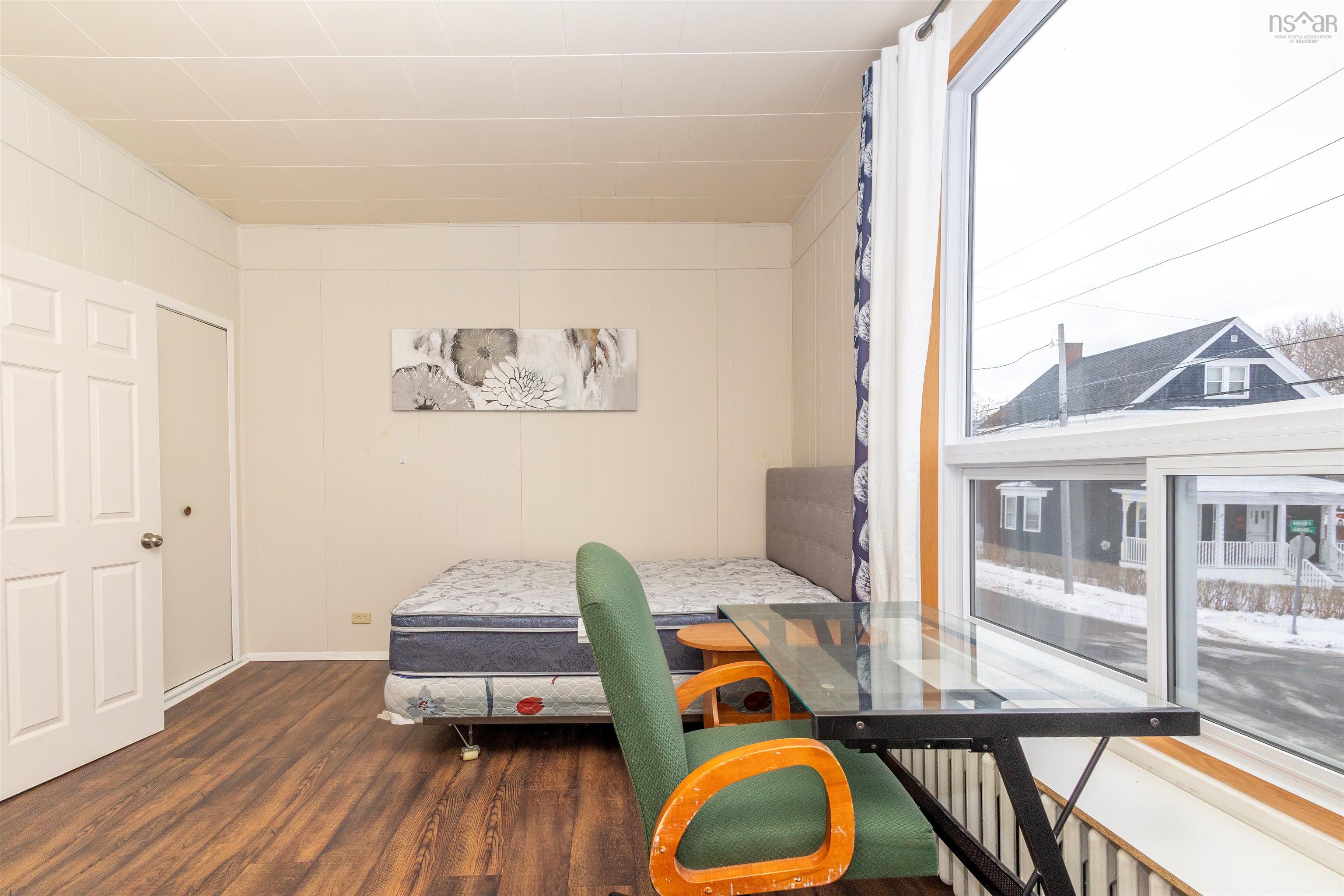 $315,000.00: 2 Ingoville Street, Sydney