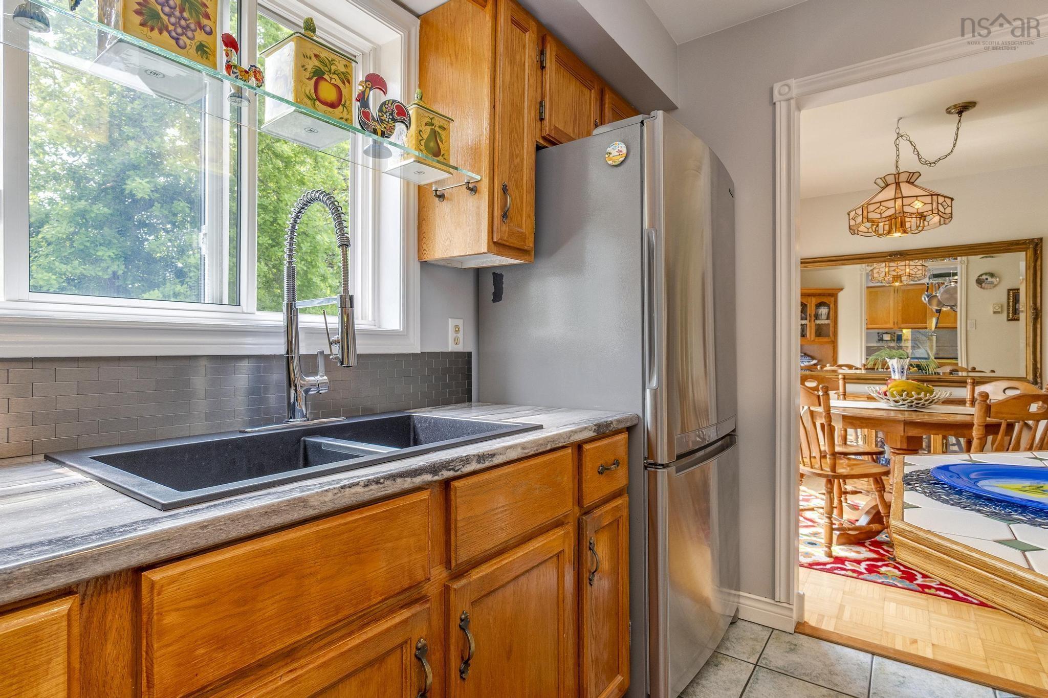 $424,999.00: 32 Oakwood Court, Dartmouth